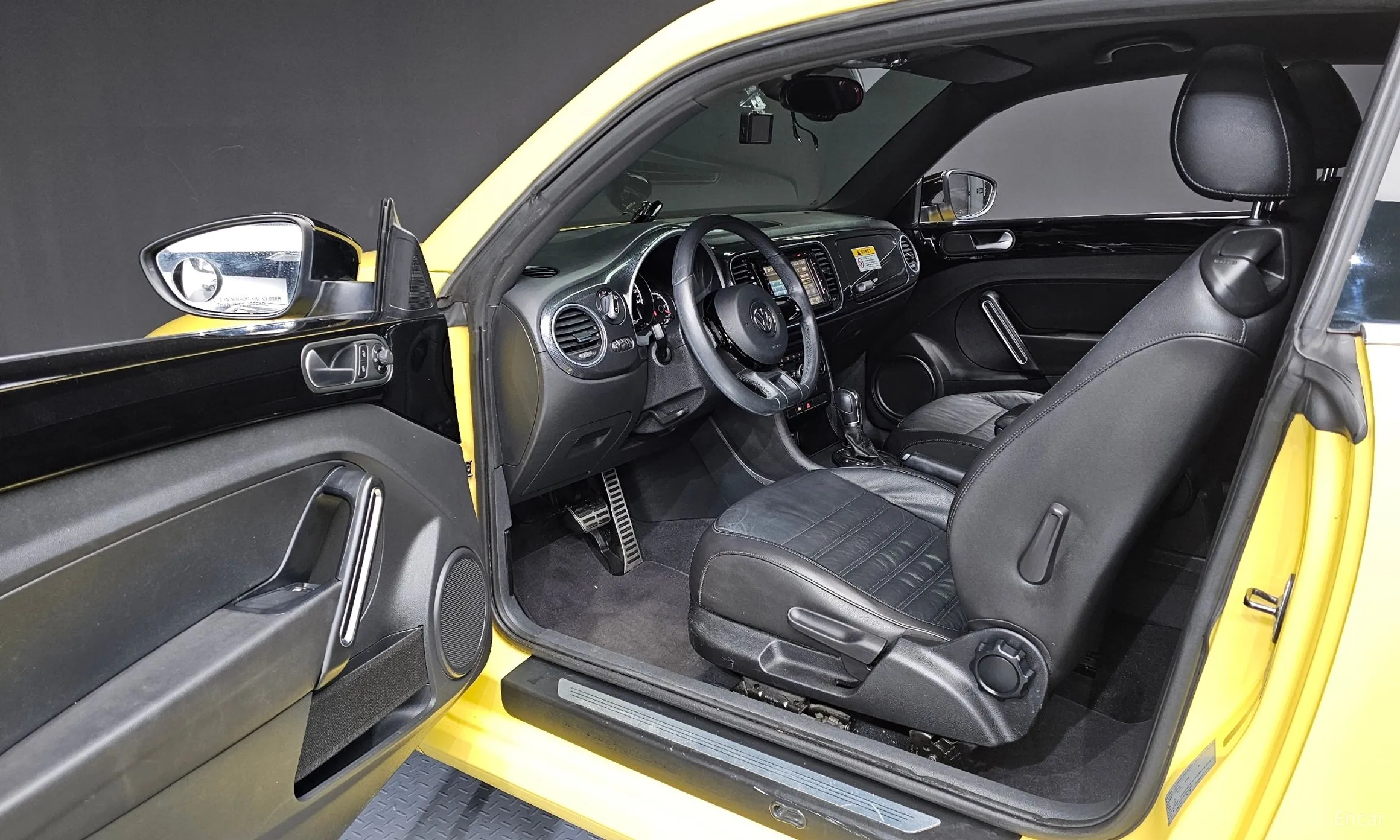 Volkswagen The Beetle превью 11