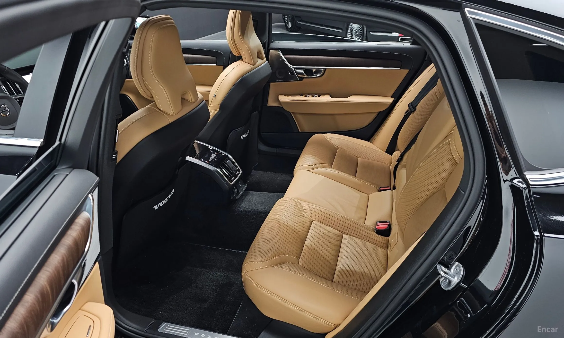 Volvo S90 превью 12