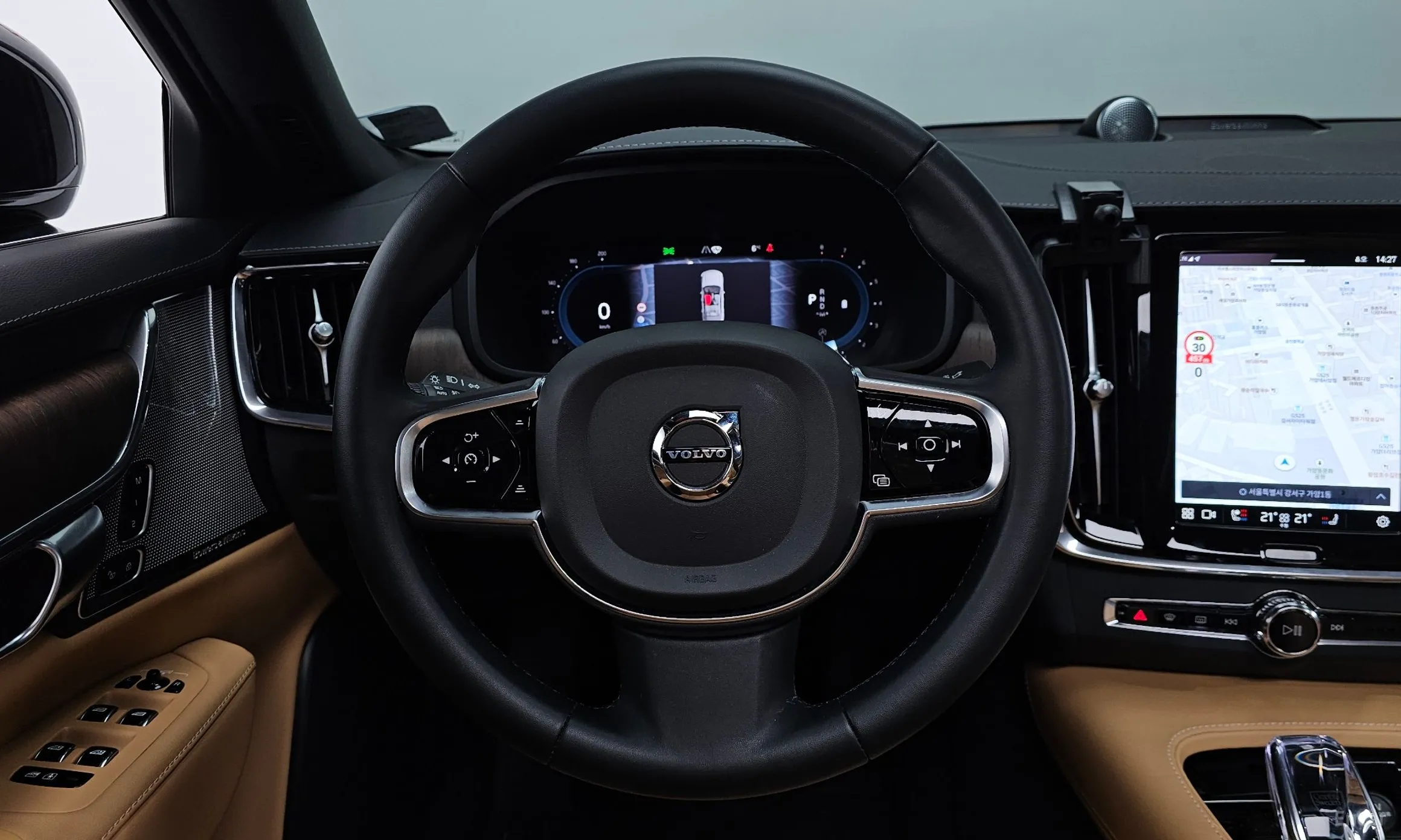 Volvo S90 превью 13