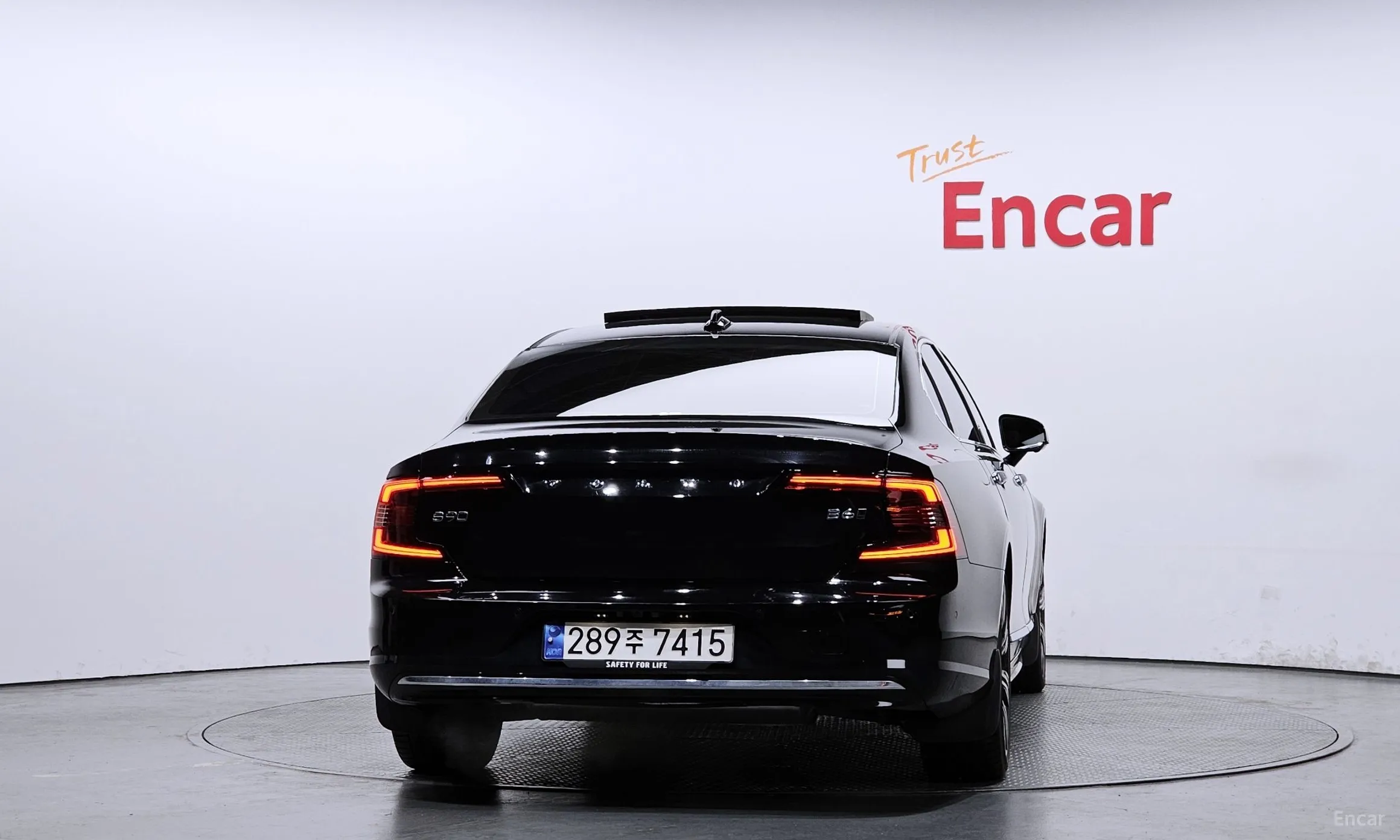Volvo S90 превью 4