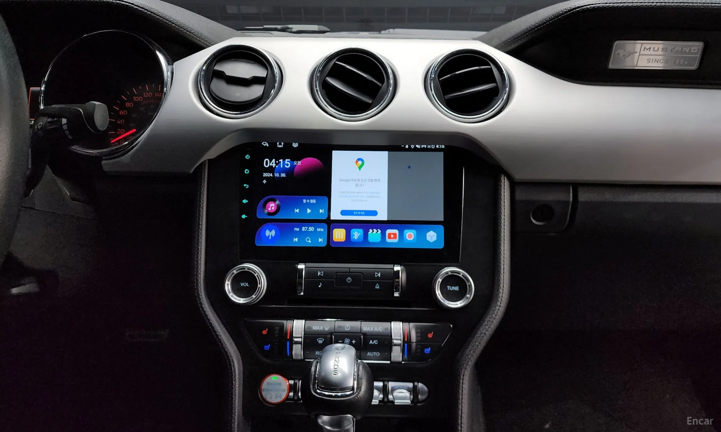 Ford Mustang превью 14