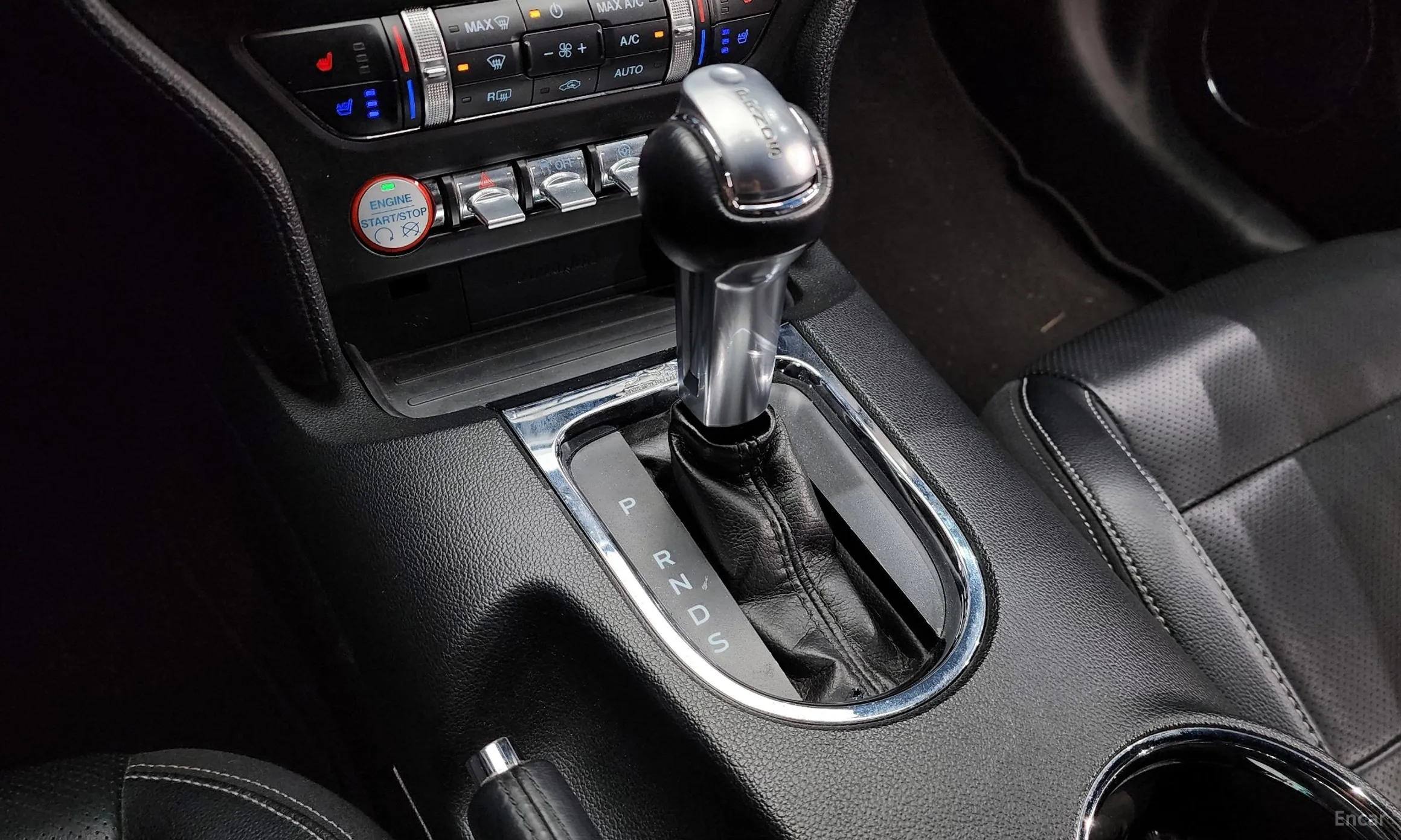 Ford Mustang превью 9