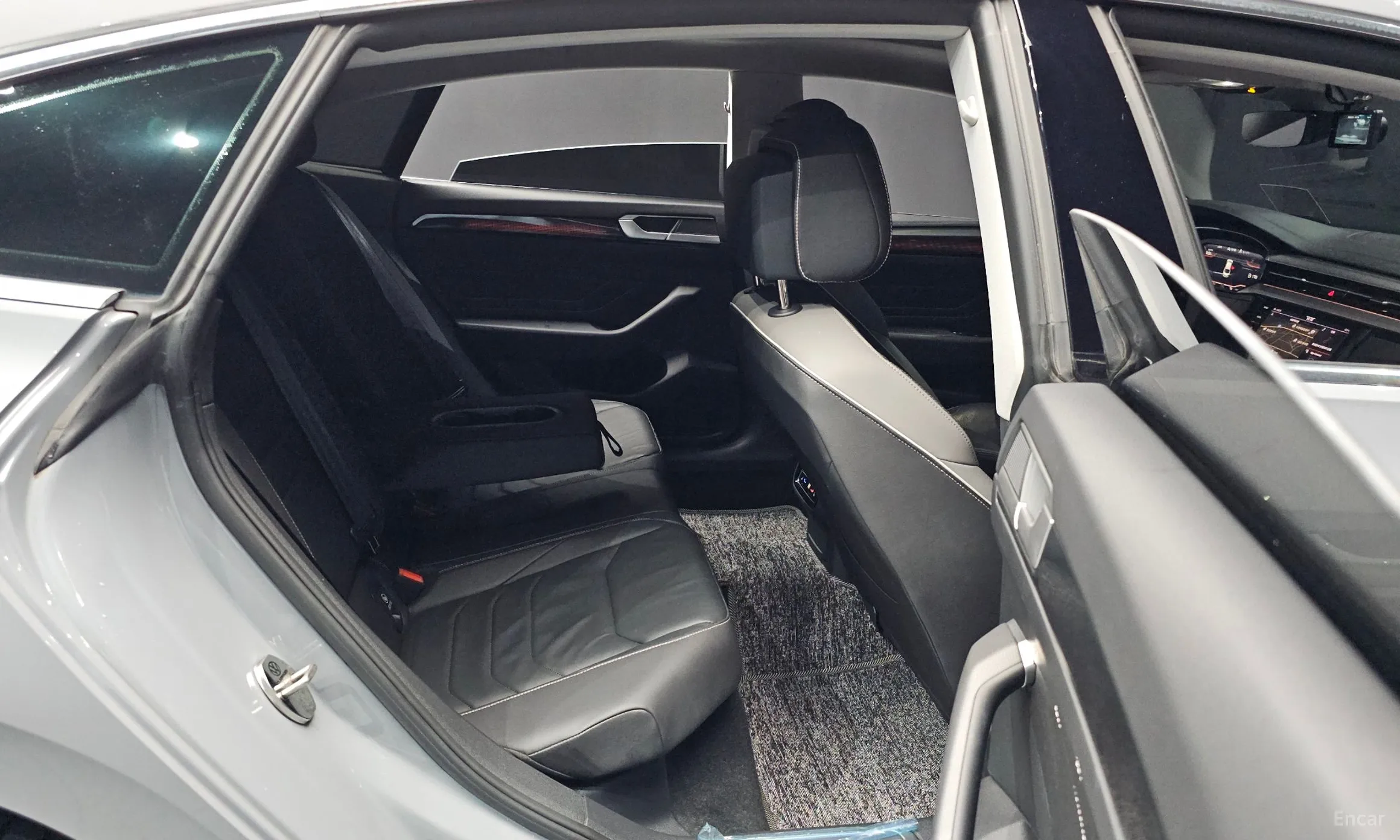 Volkswagen Ateon превью 12