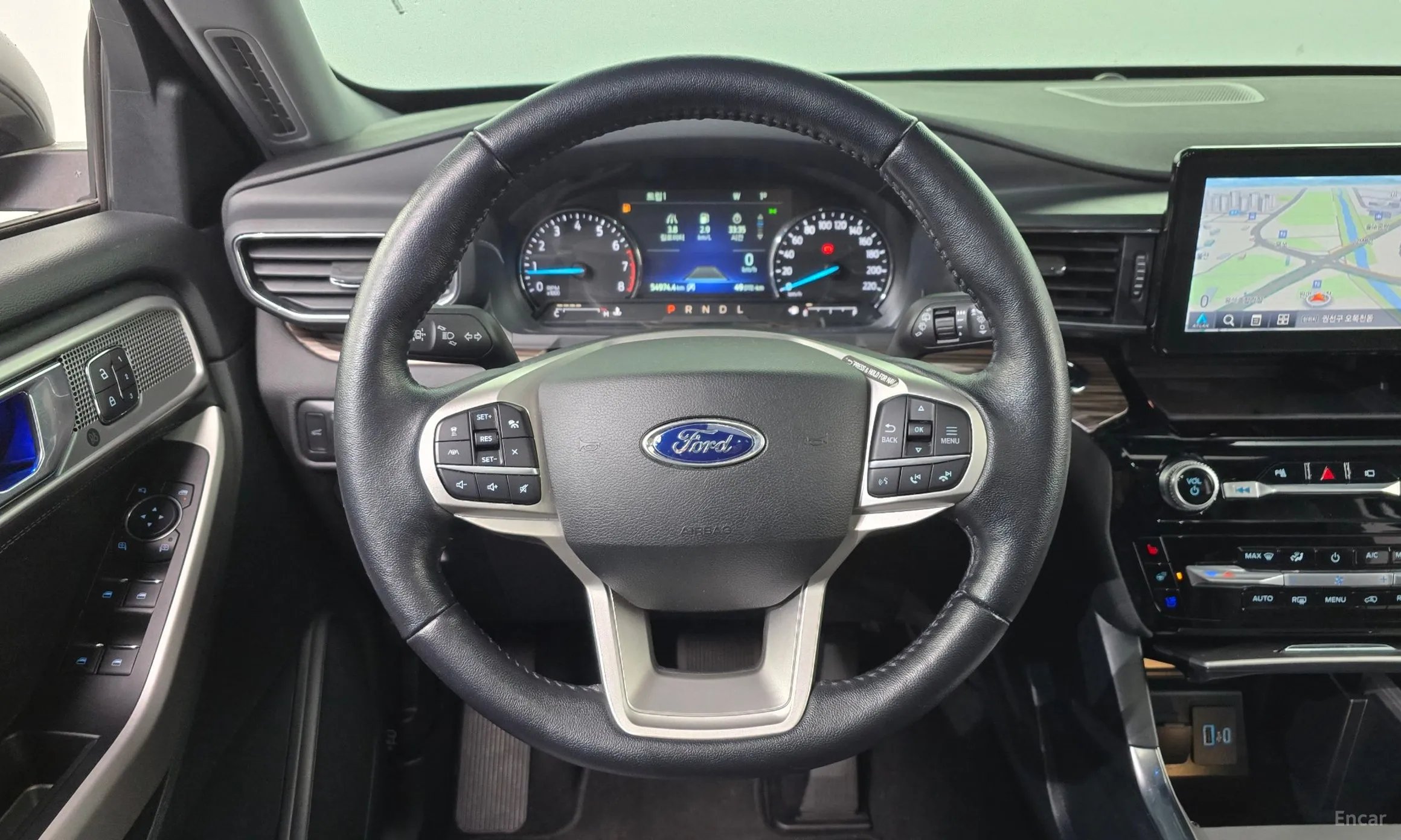Ford Explorer 6th Generation превью 13