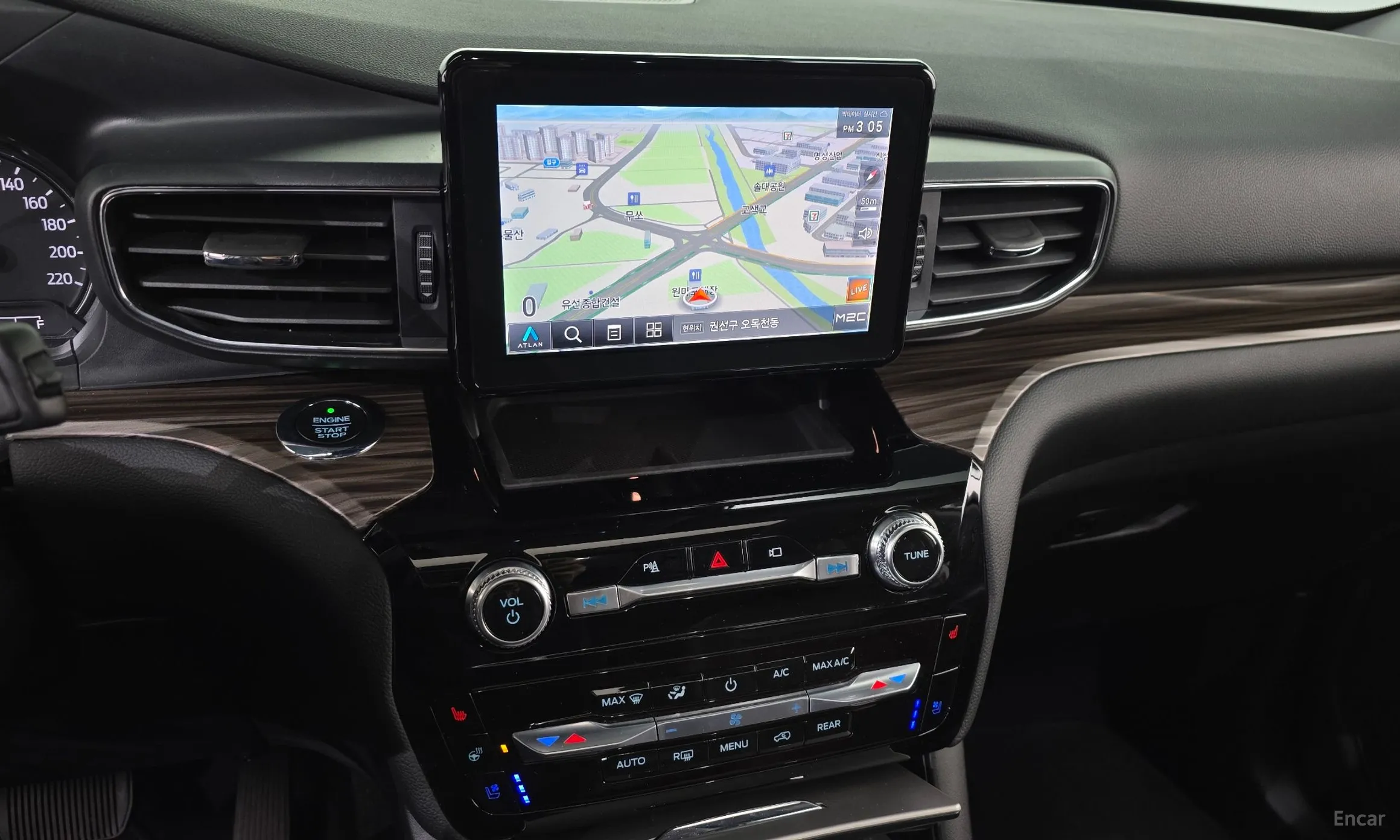 Ford Explorer 6th Generation превью 14