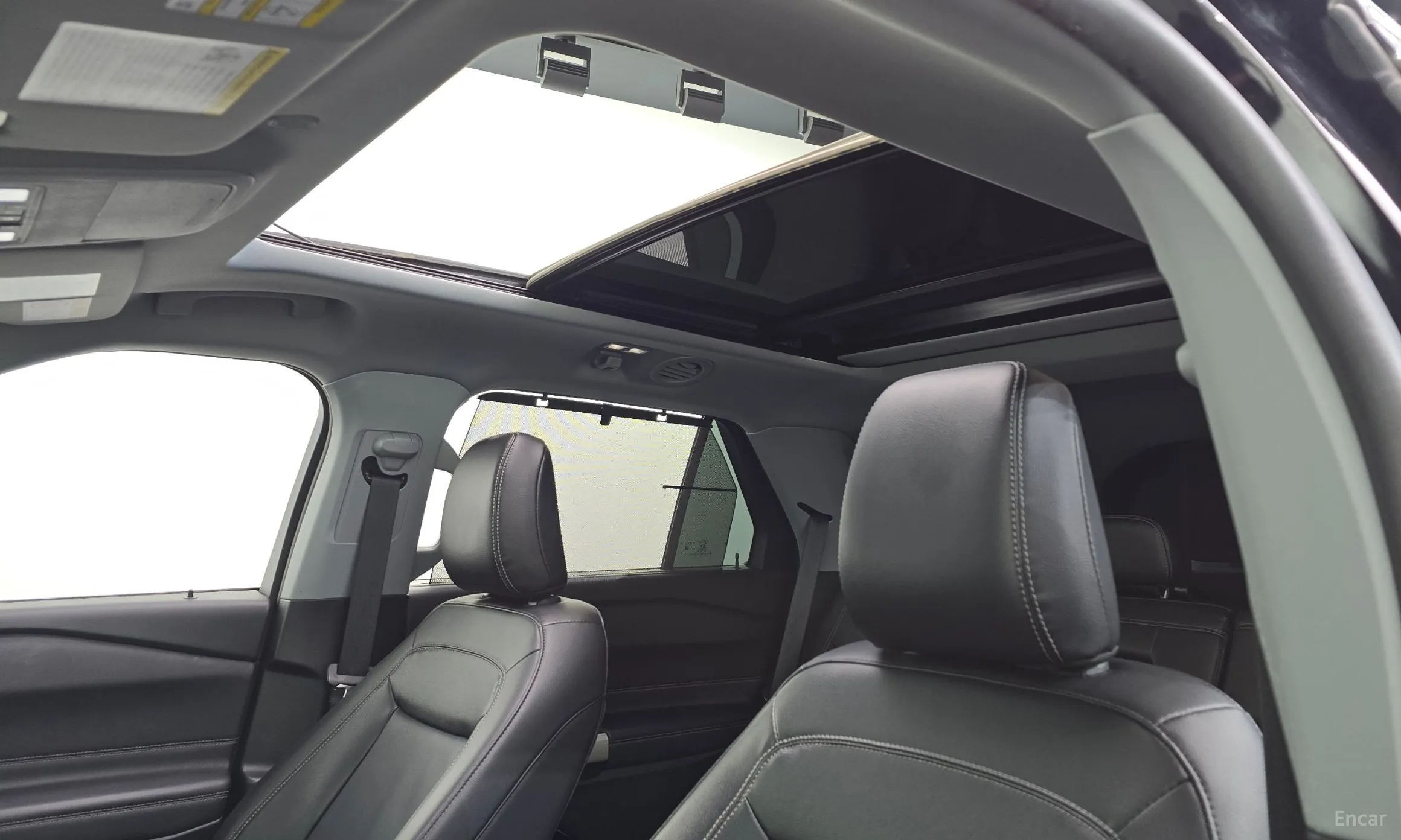 Ford Explorer 6th Generation превью 19