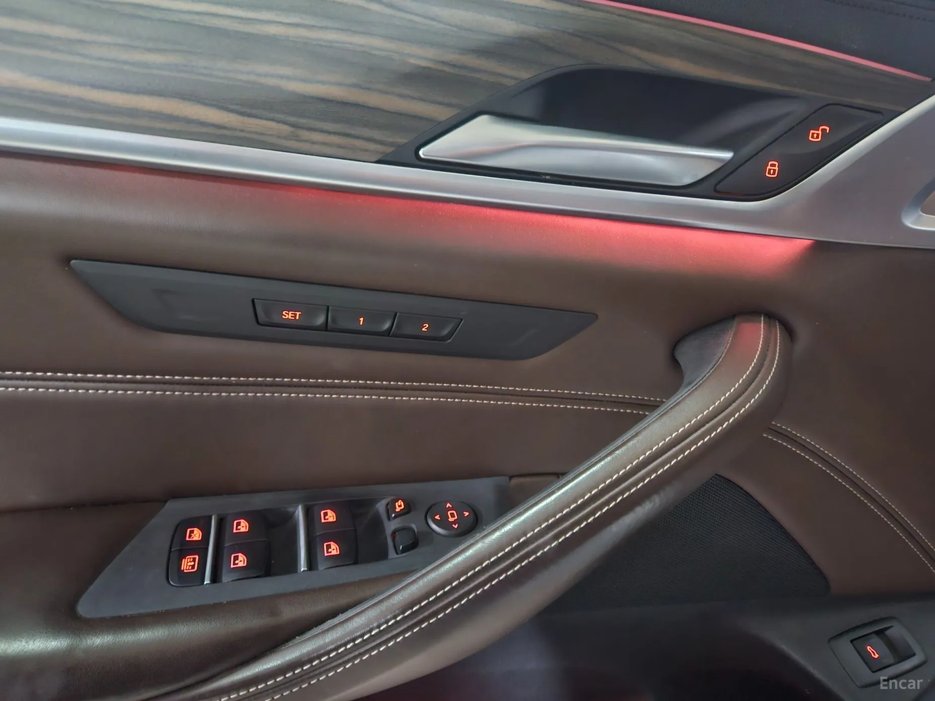BMW 5 Series (G30) превью 10