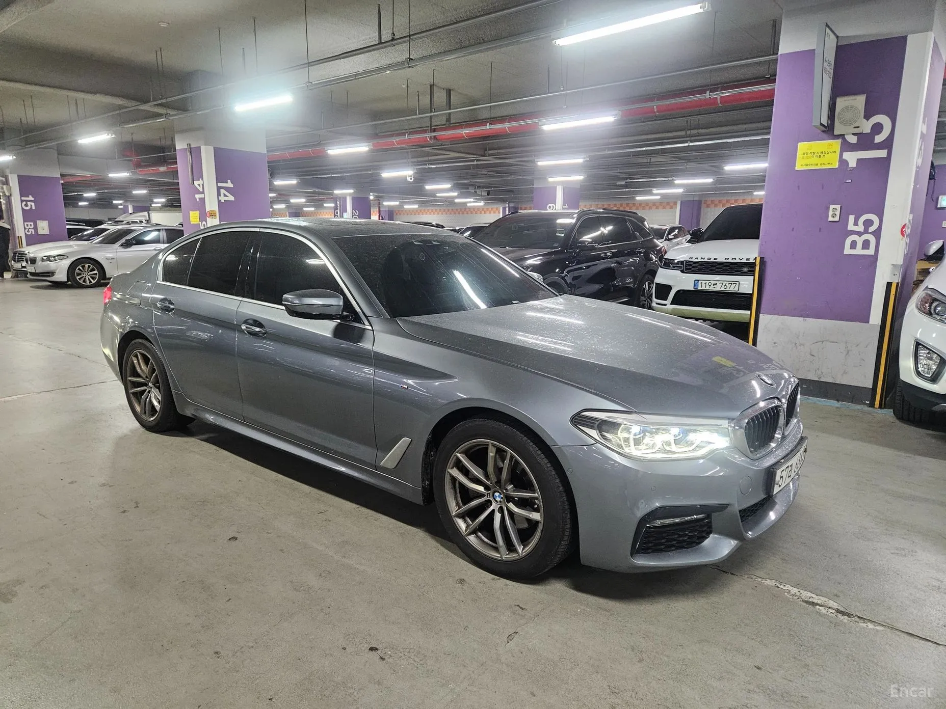BMW 5 Series (G30) превью 2