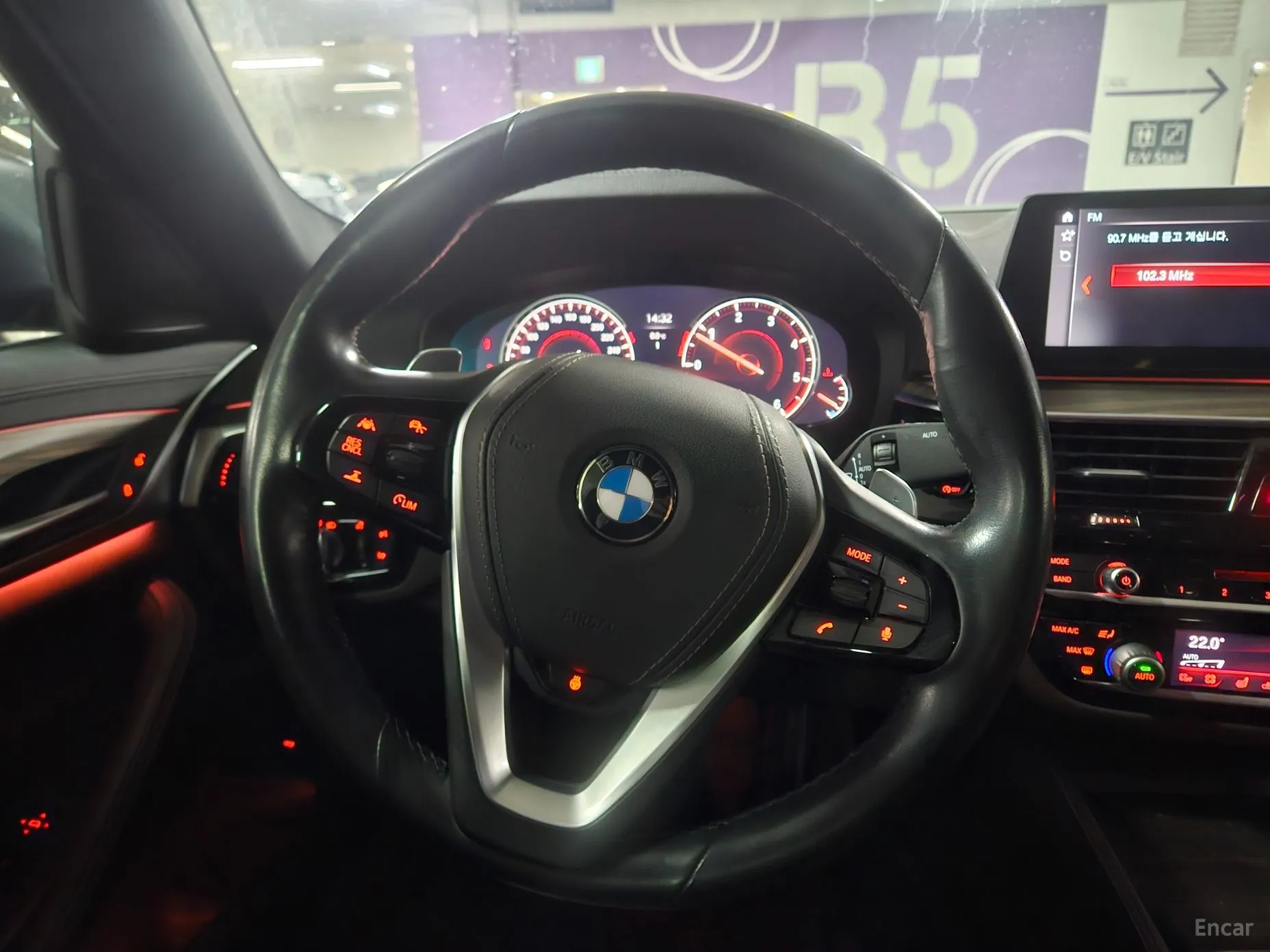 BMW 5 Series (G30) превью 6