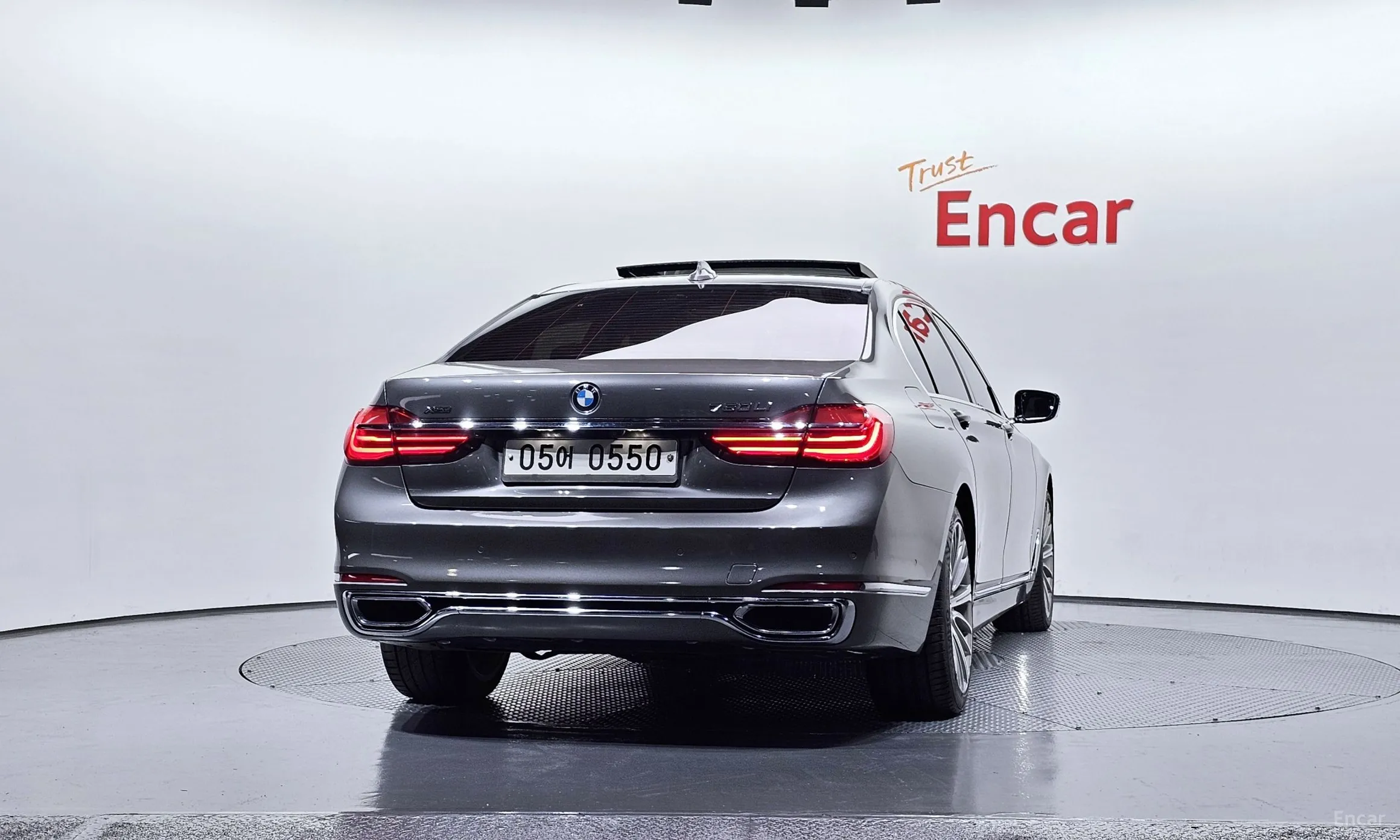 BMW 7 Series (G11) превью 4