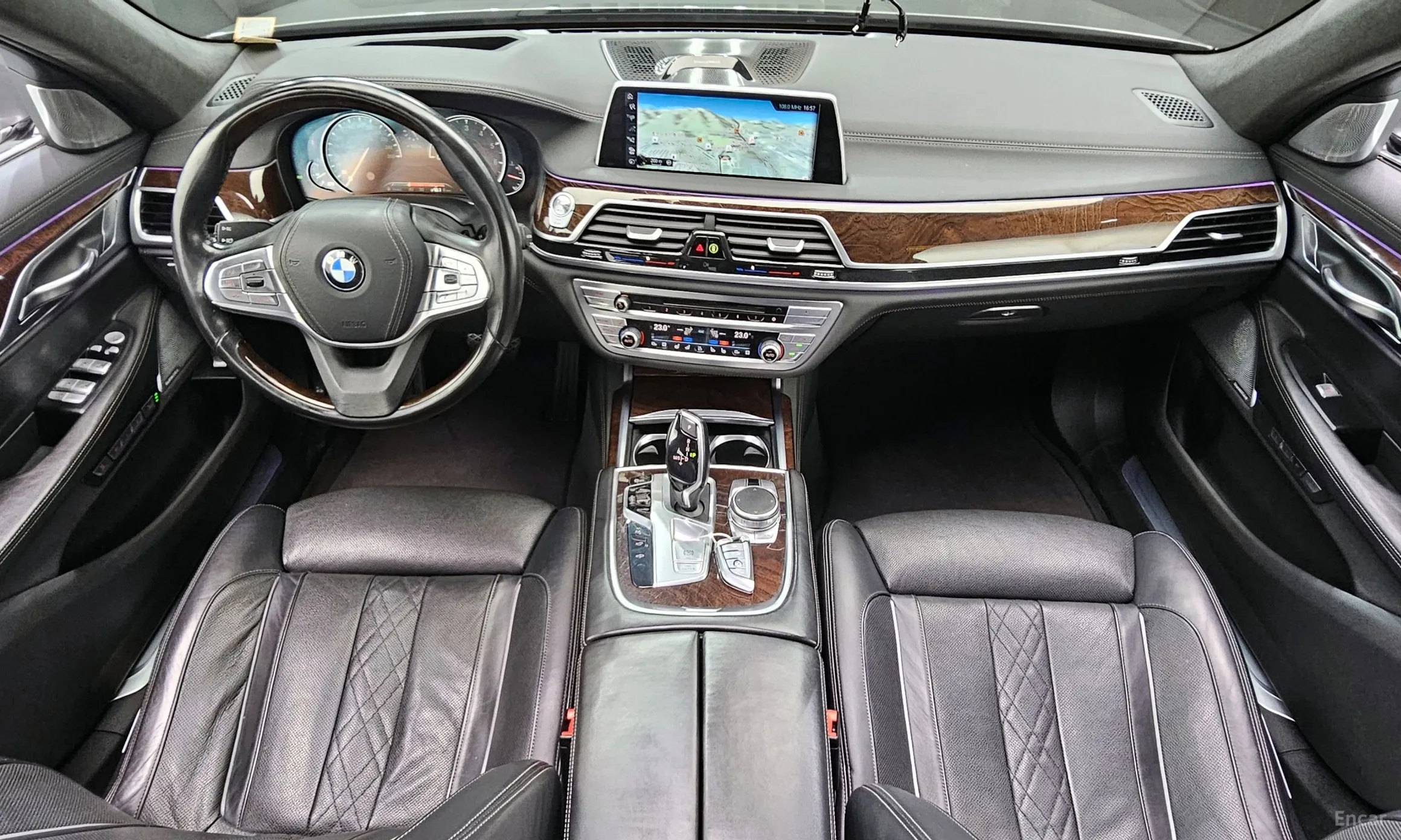 BMW 7 Series (G11) превью 7