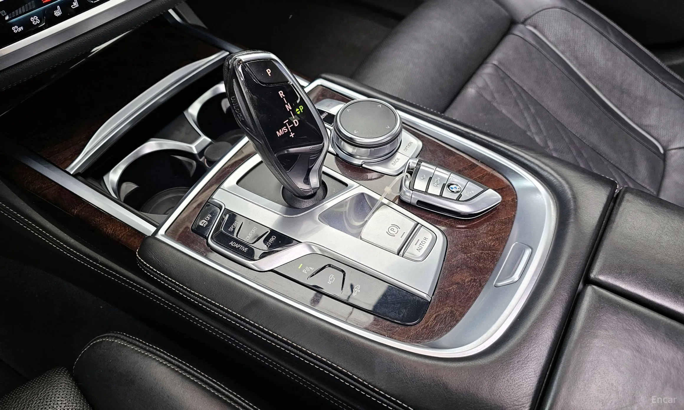 BMW 7 Series (G11) превью 9