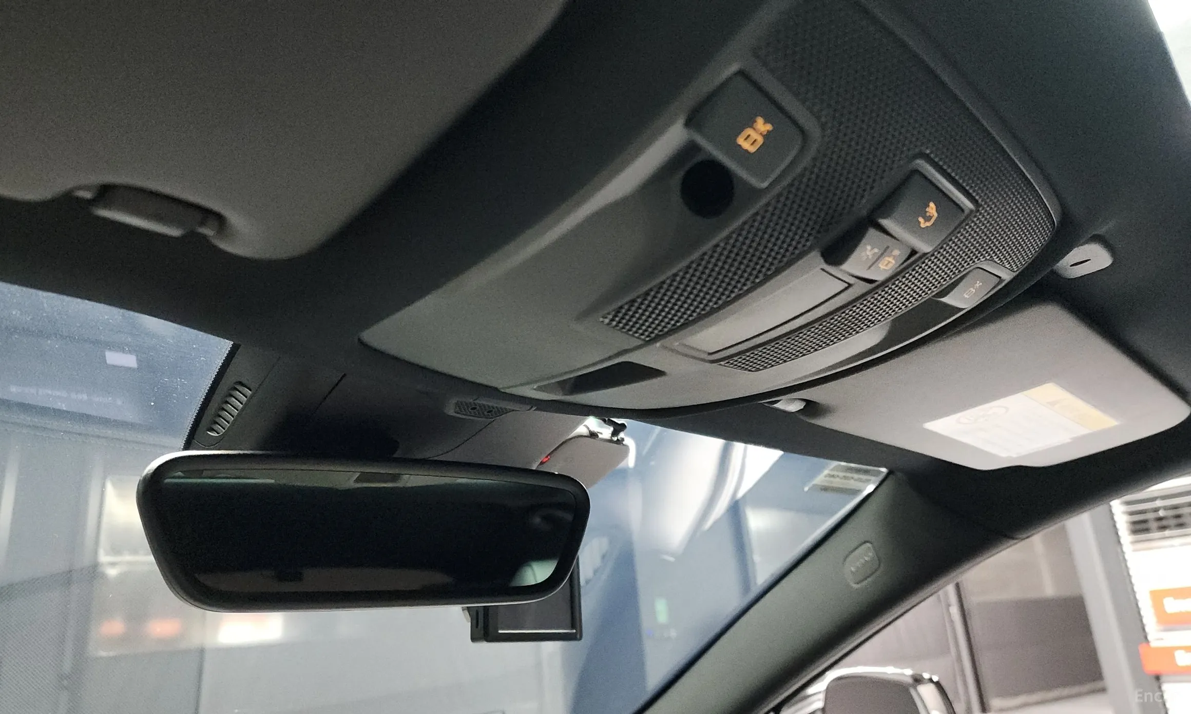 Infiniti Q30 превью 16