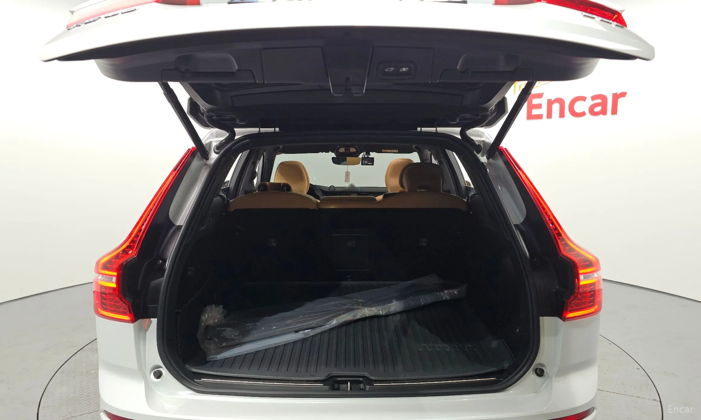 Volvo XC60 Gen 2 превью 20