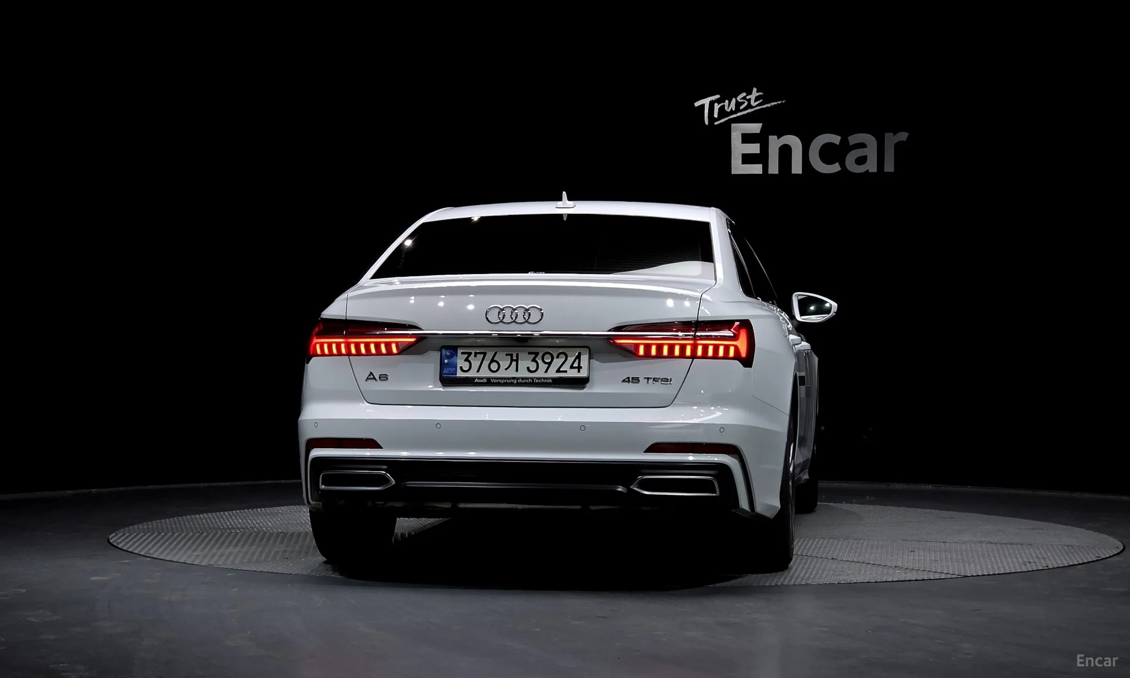 Audi A6 (C8) превью 4