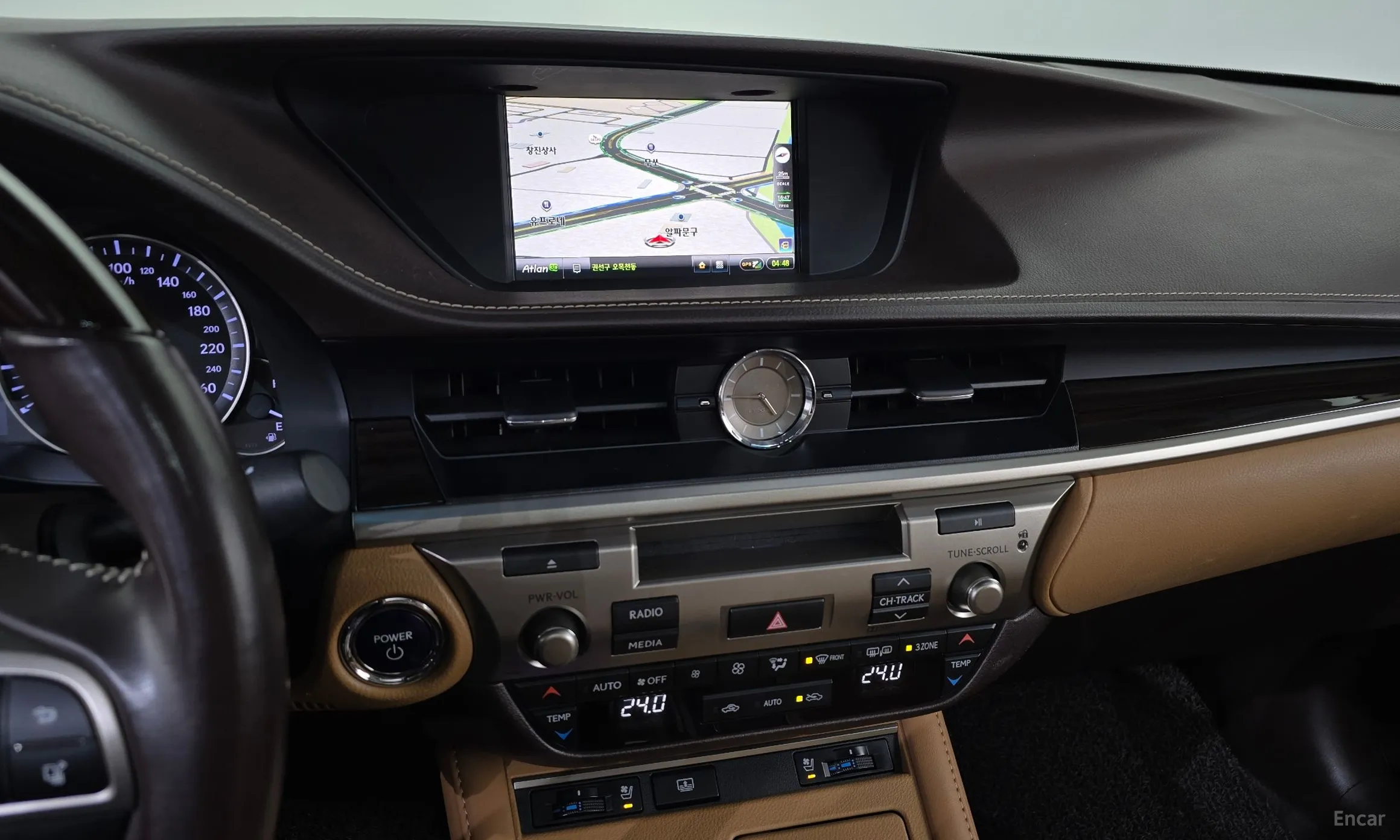 Lexus New ES300h превью 14