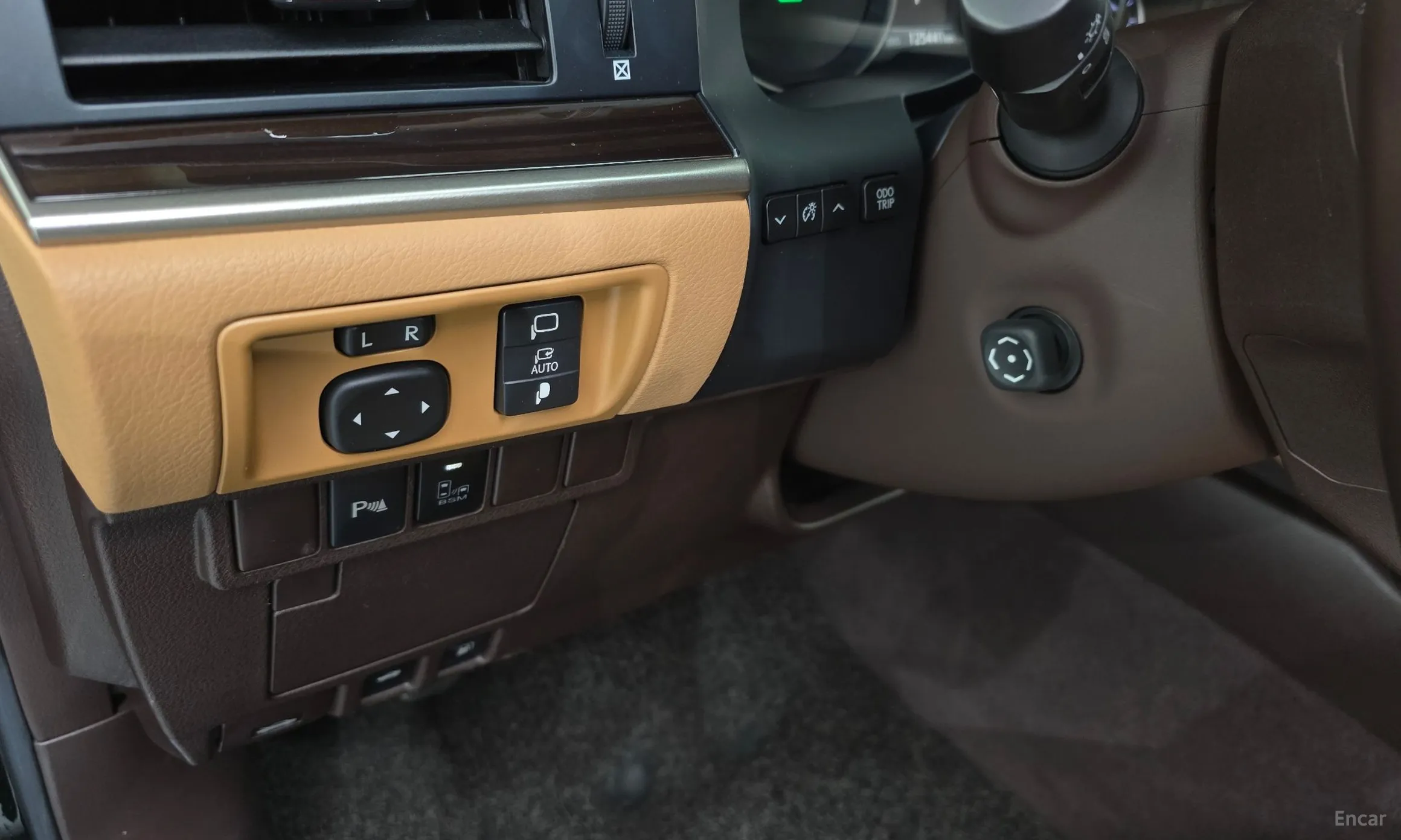 Lexus New ES300h превью 17