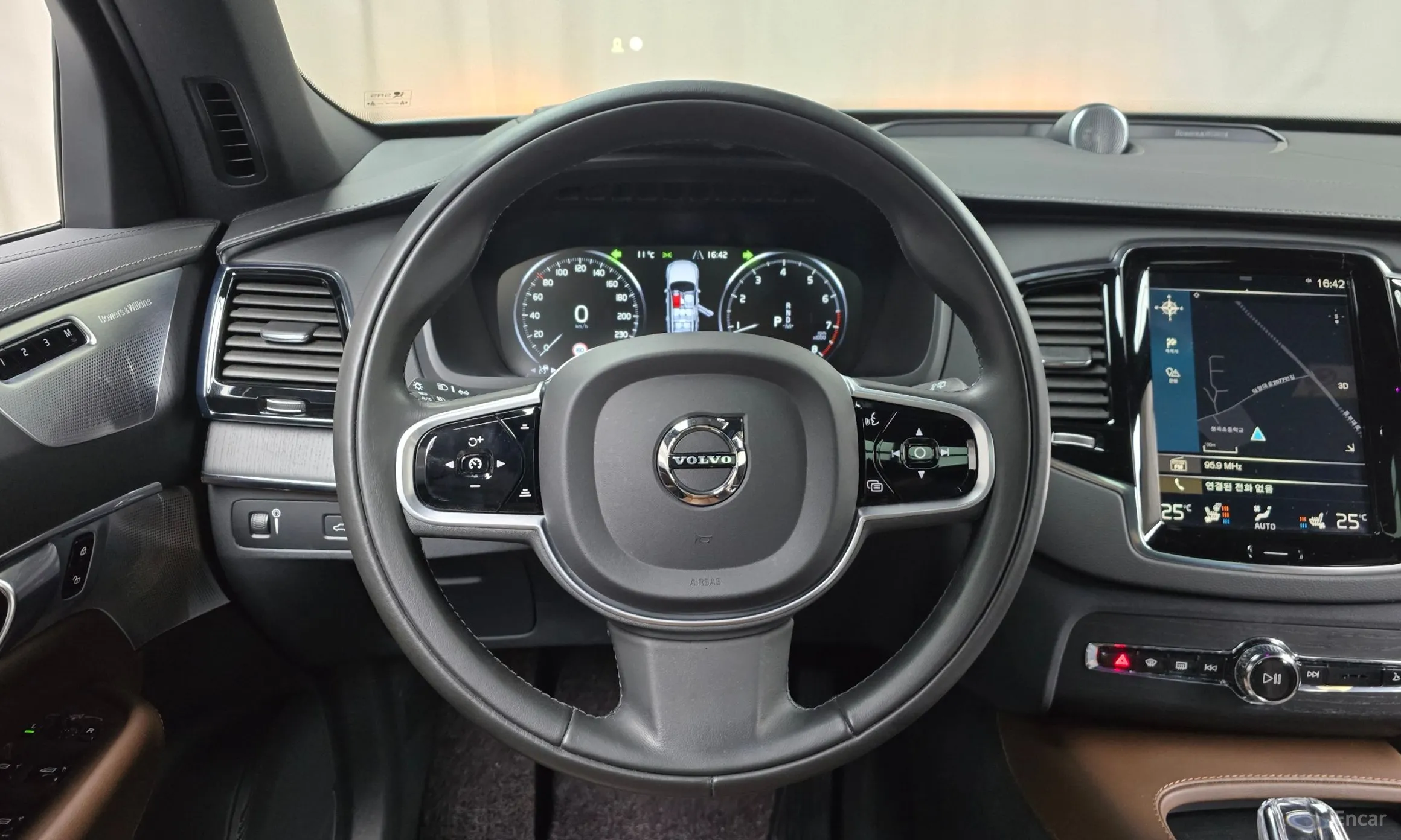 Volvo XC90 Gen 2 превью 13