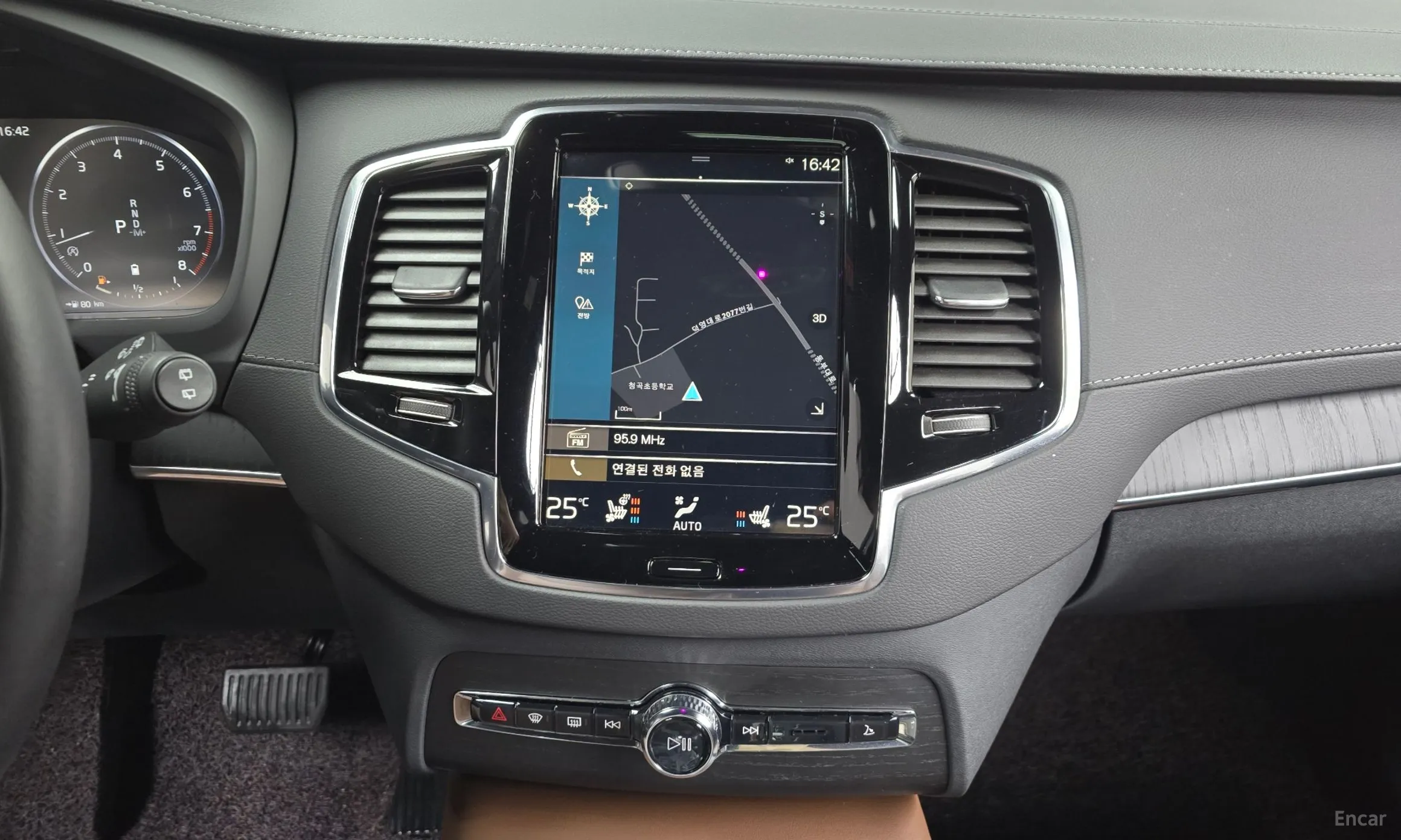Volvo XC90 Gen 2 превью 14