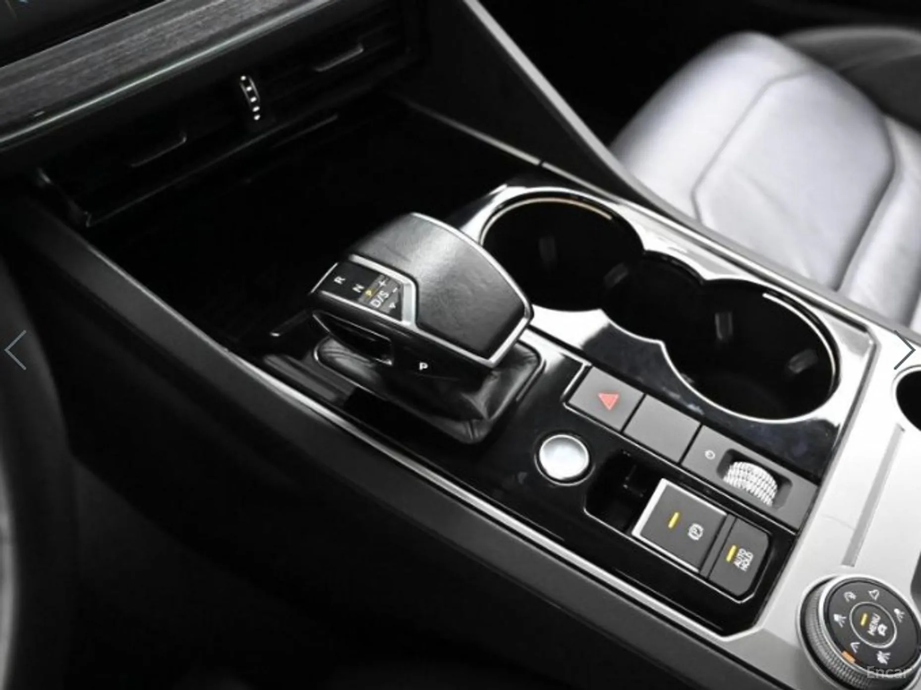 Volkswagen Touareg 3rd Generation превью 9