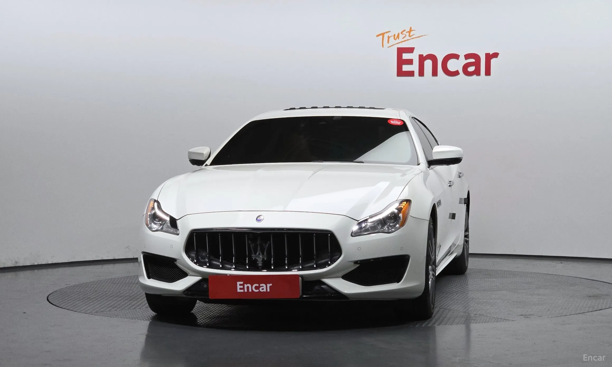 Maserati Quattroporte превью 3