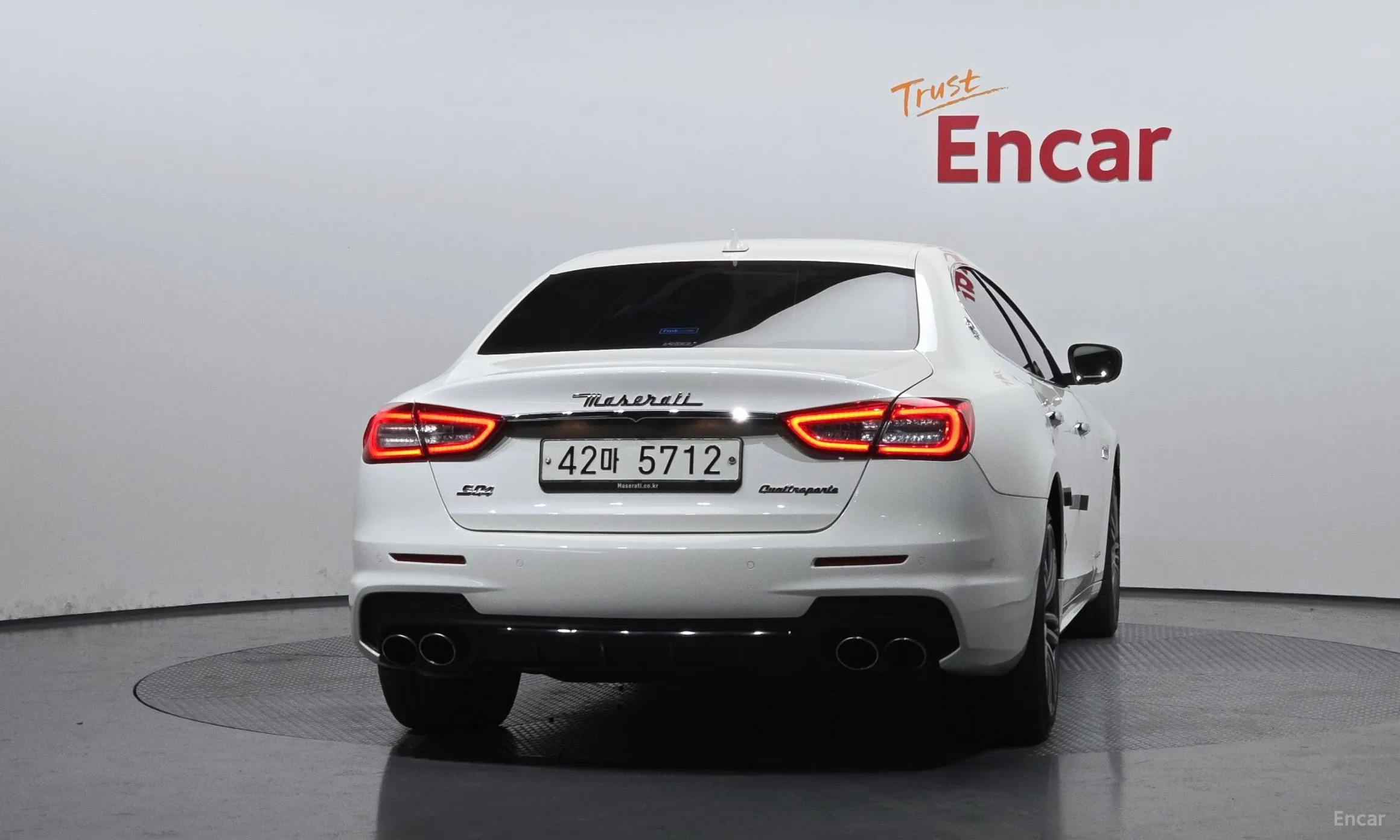 Maserati Quattroporte превью 4
