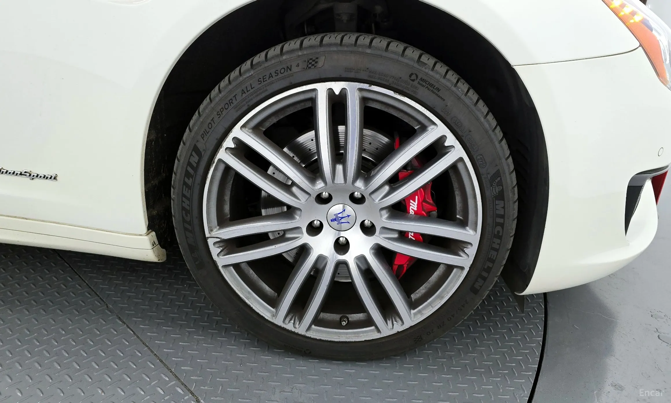 Maserati Quattroporte превью 5