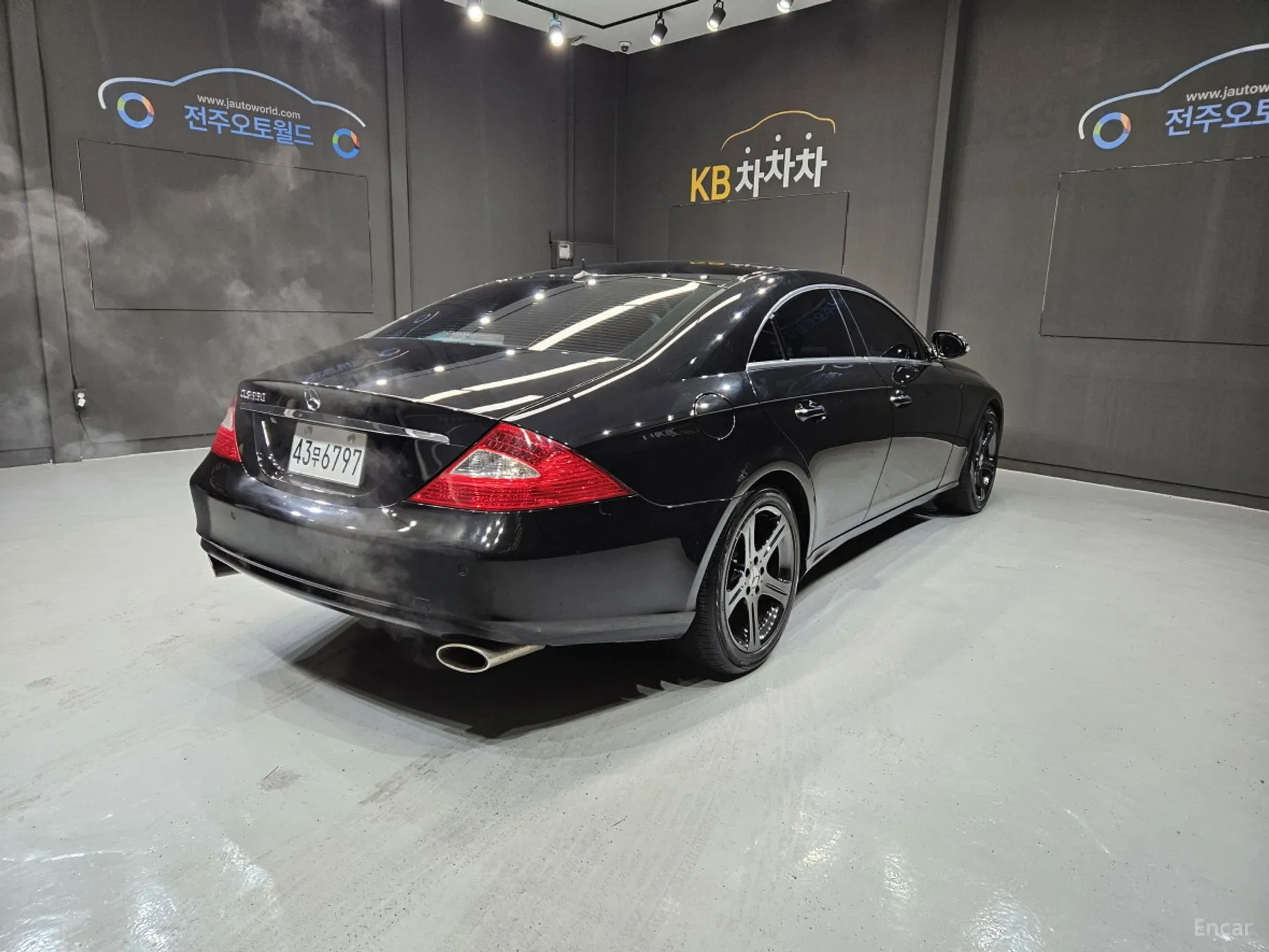 Mercedes Benz CLS-Class W219
