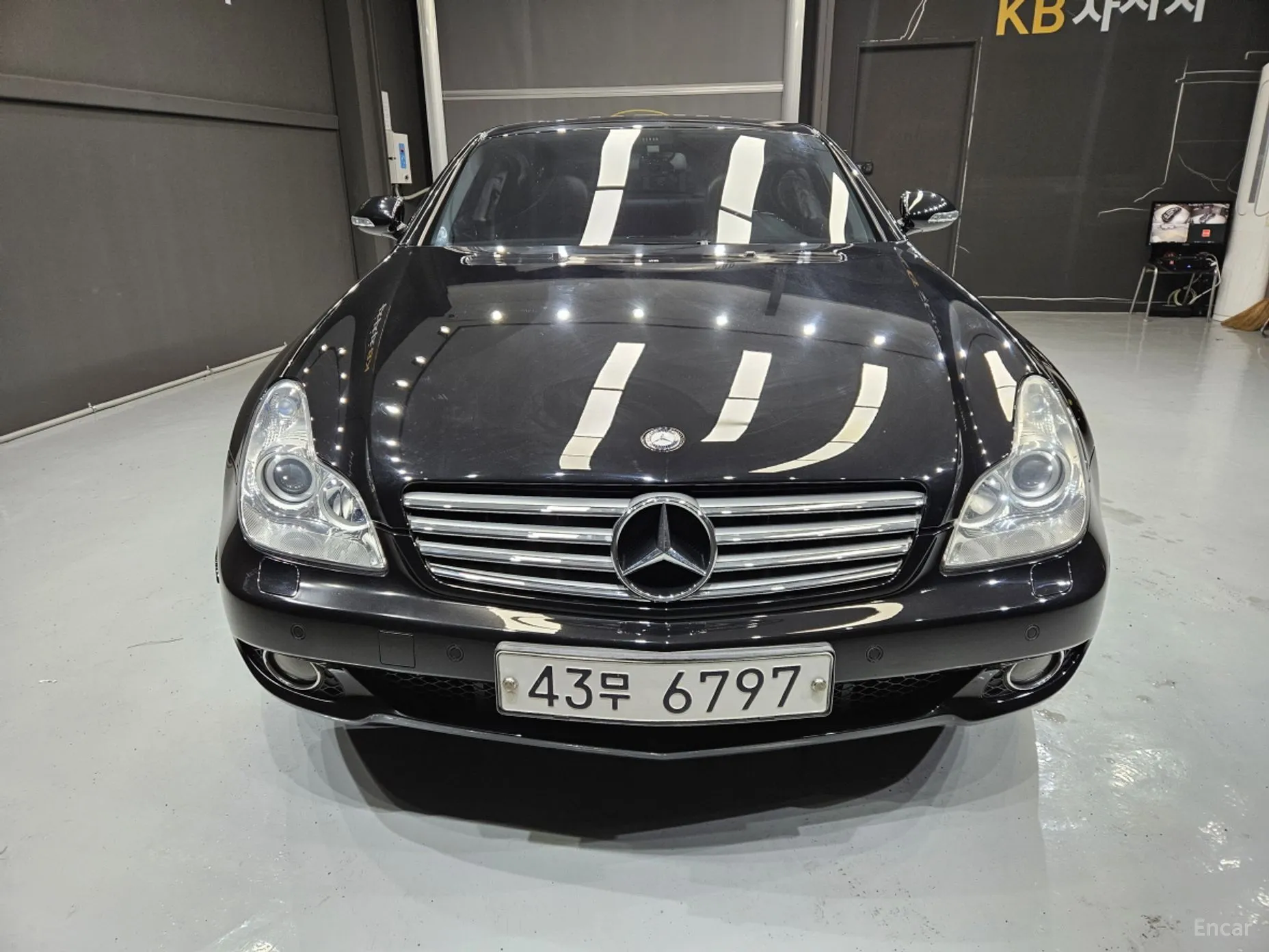 Mercedes Benz CLS-Class W219 превью 3