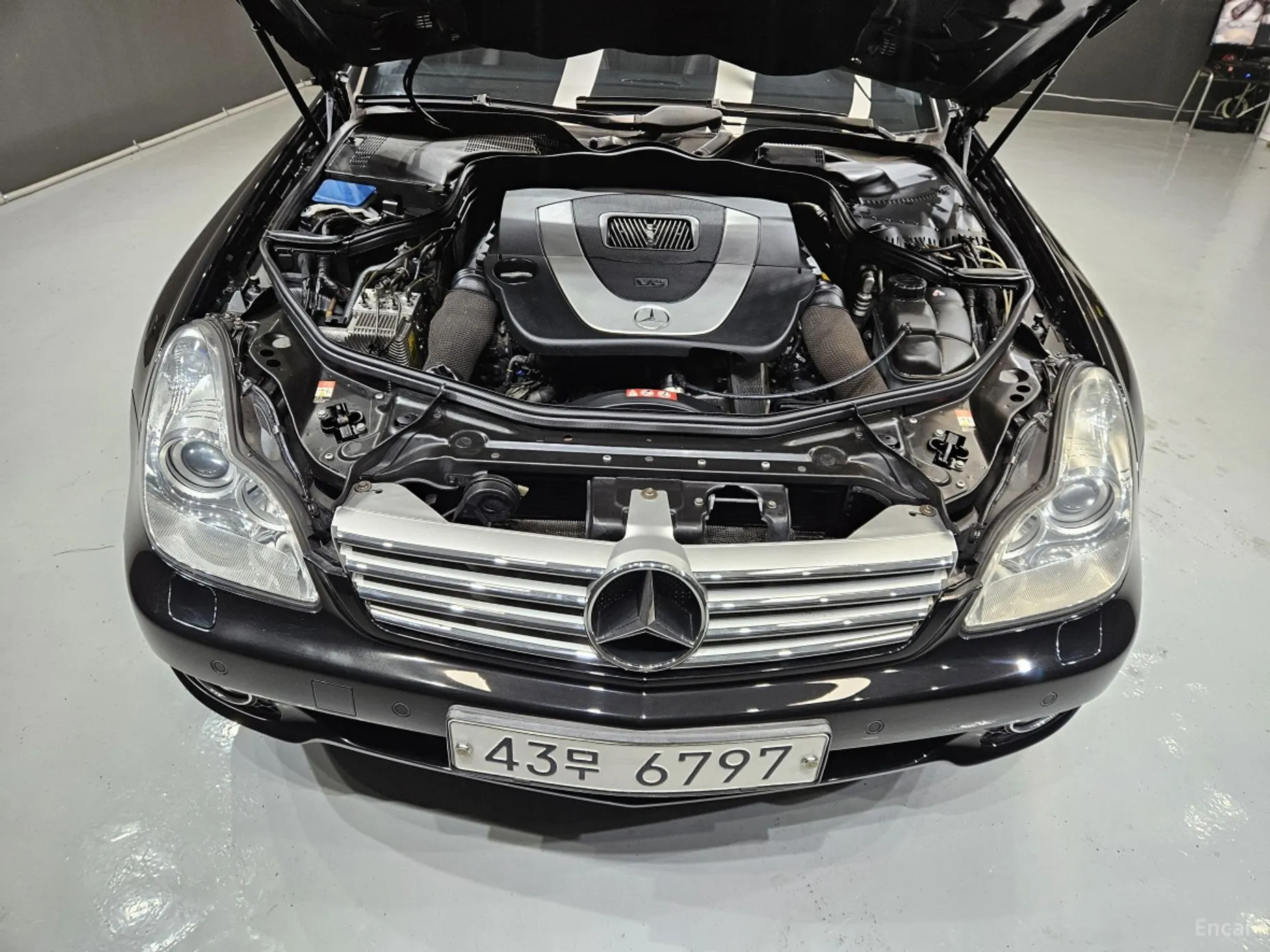 Mercedes Benz CLS-Class W219 превью 6