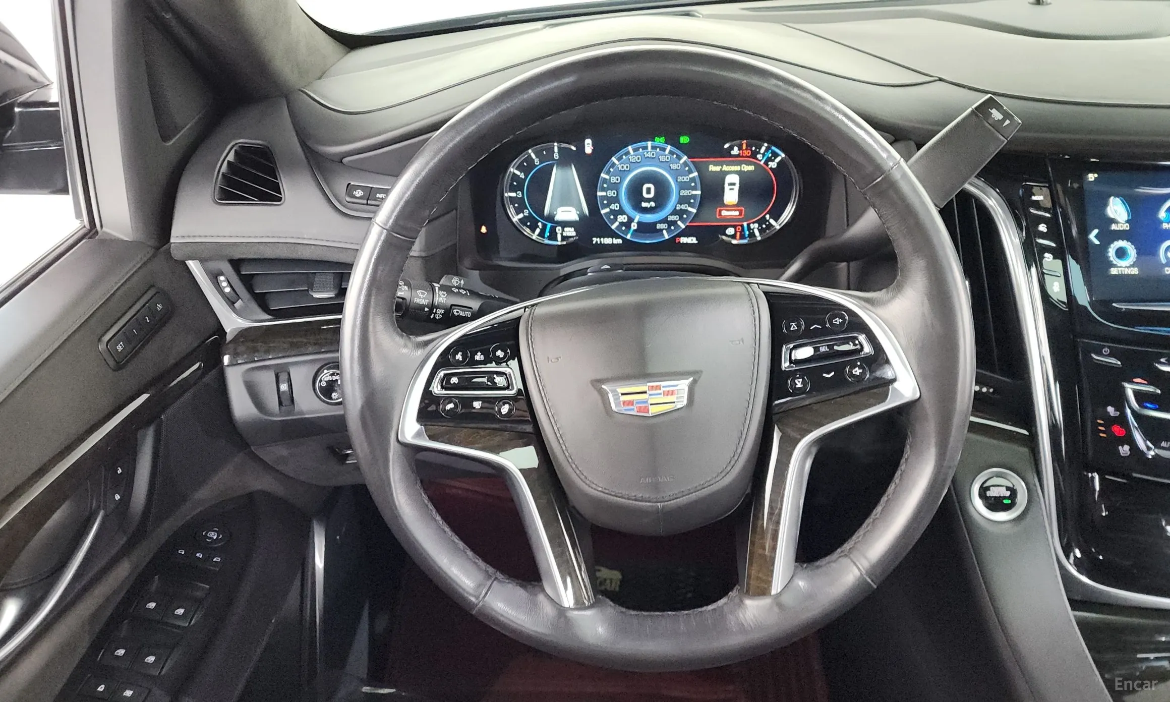 Cadillac Escalade превью 13