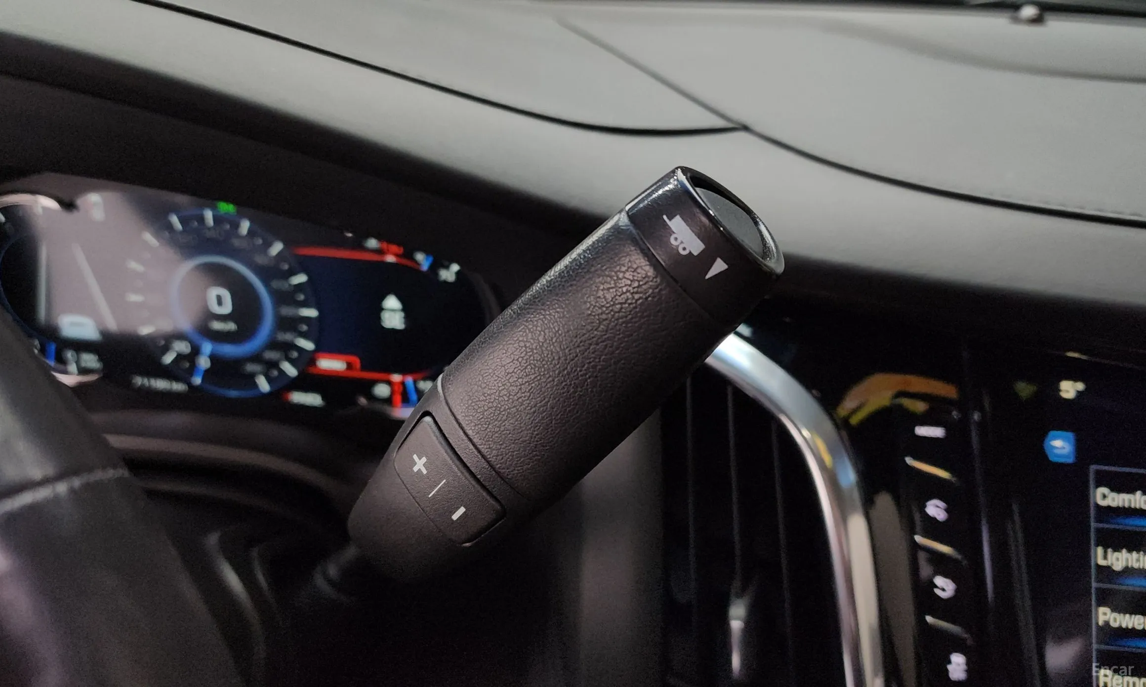 Cadillac Escalade превью 9