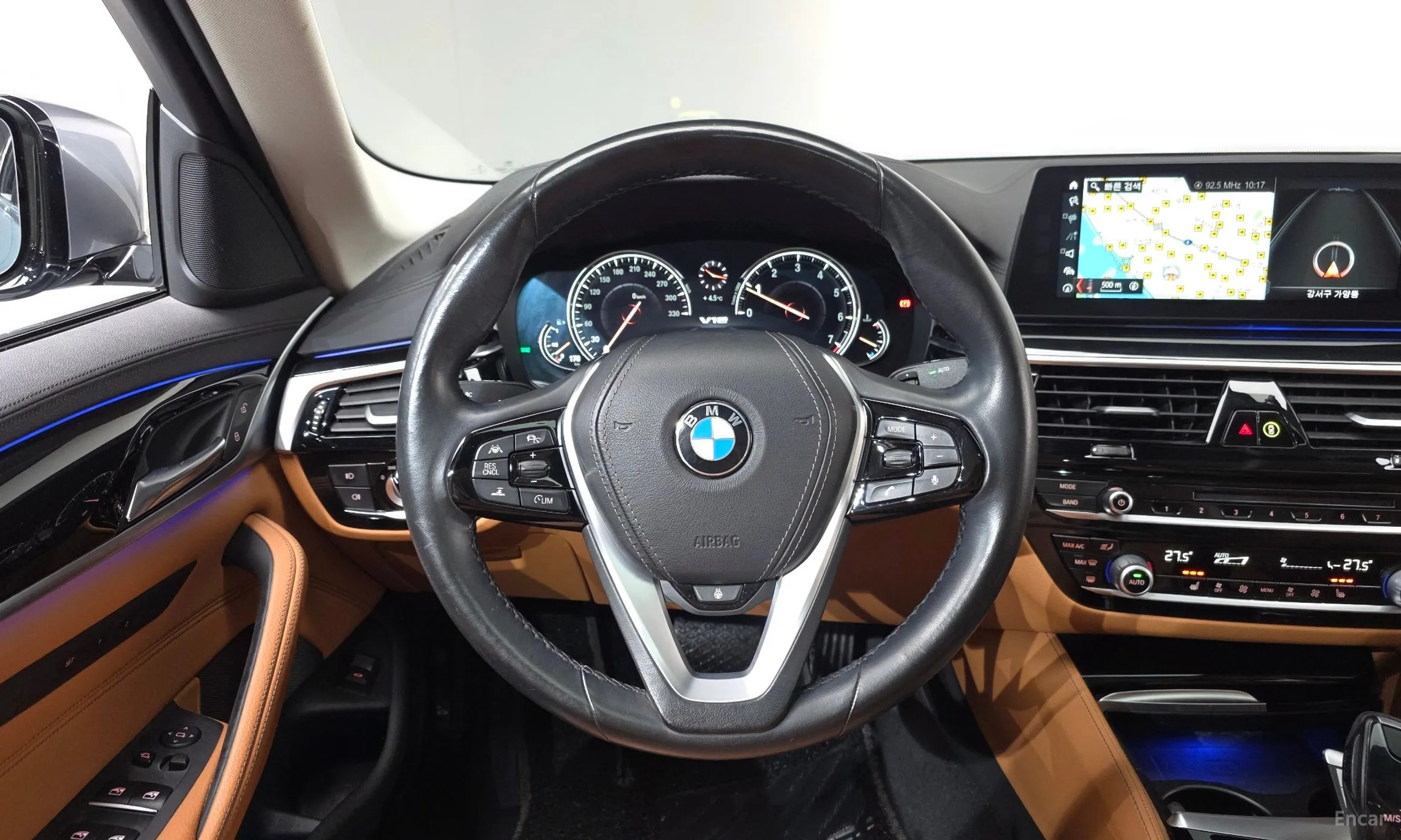 BMW 5 Series (G30) превью 13