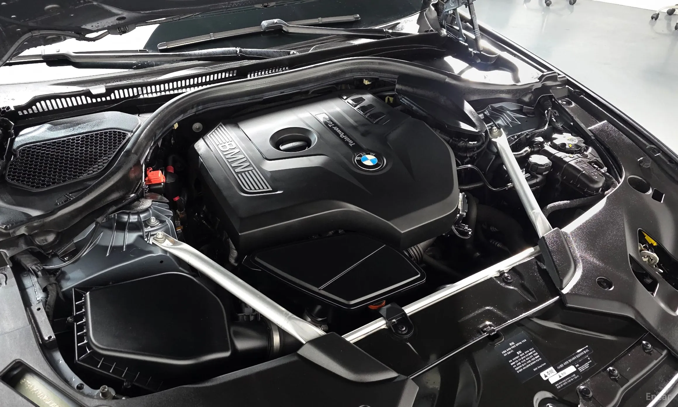 BMW 5 Series (G30) превью 6