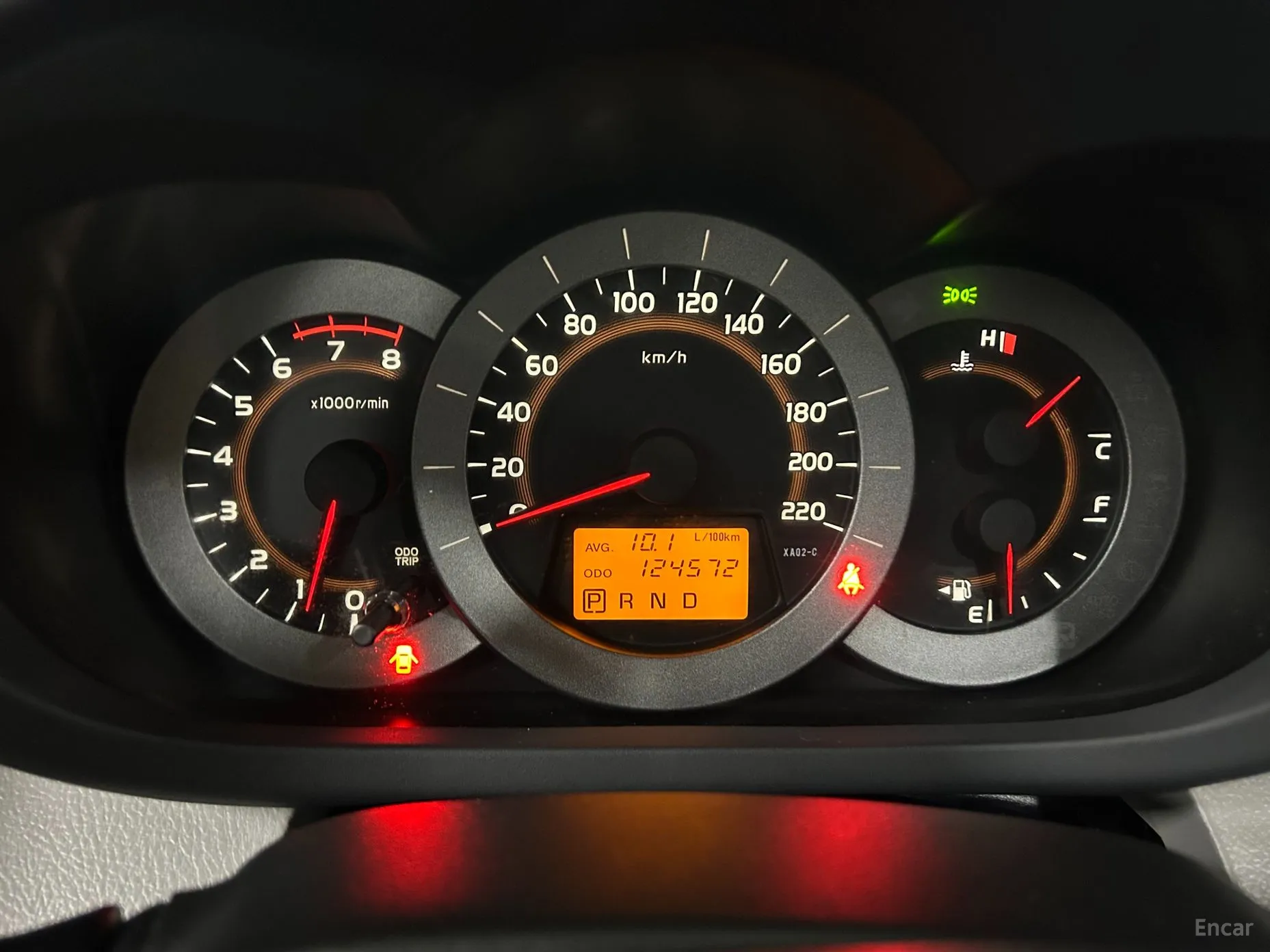 Toyota RAV4 превью 8