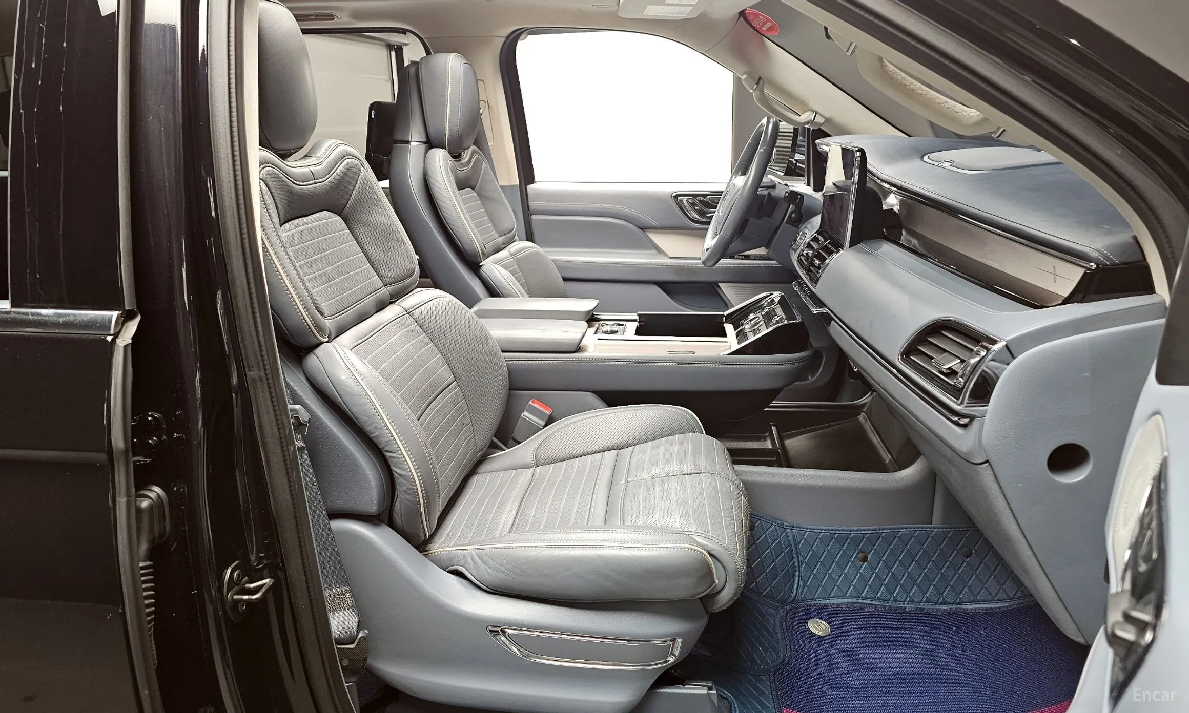 Lincoln Navigator 4th generation превью 10