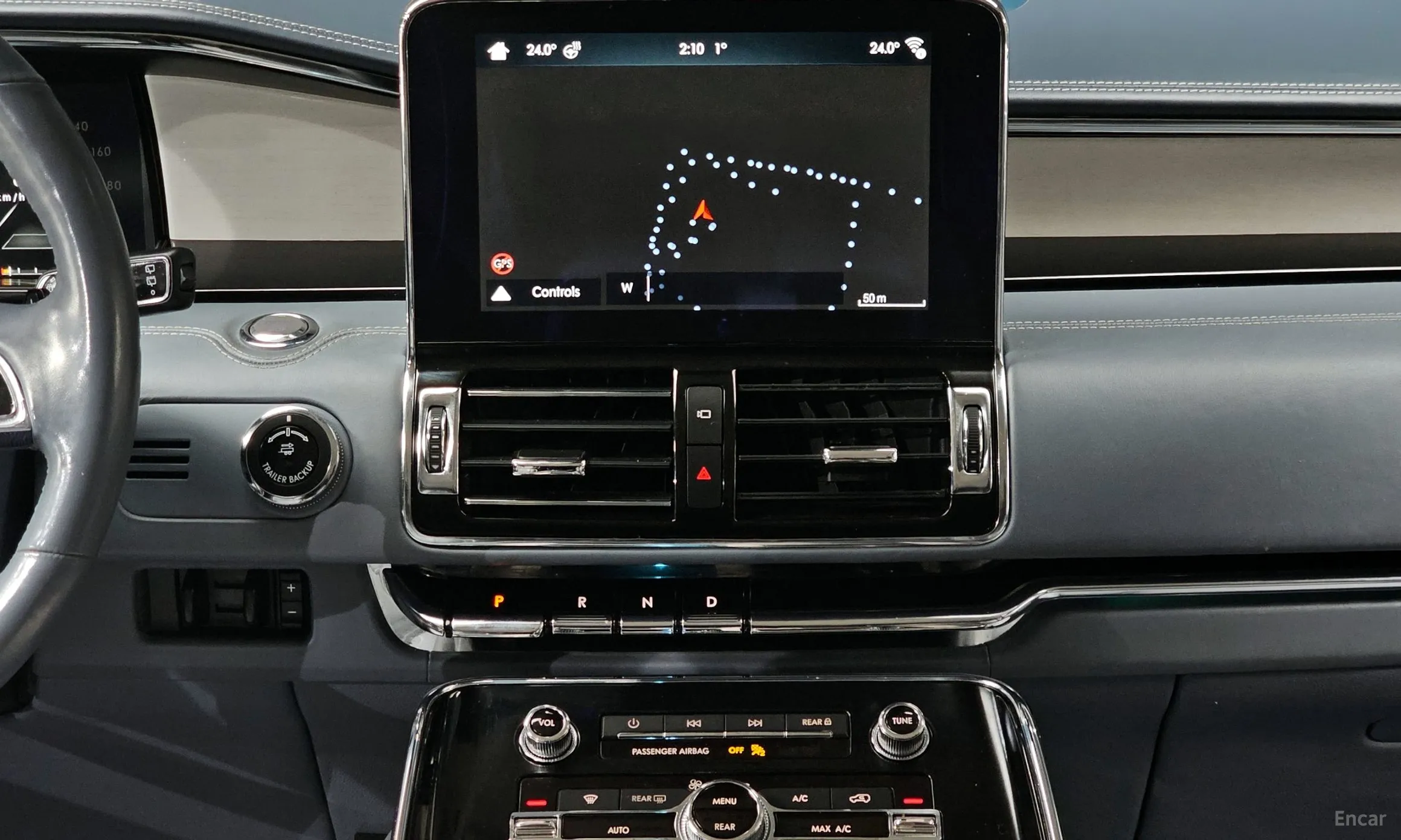Lincoln Navigator 4th generation превью 14