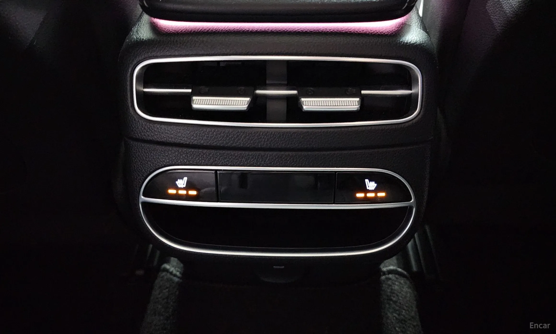 Genesis GV70 превью 18