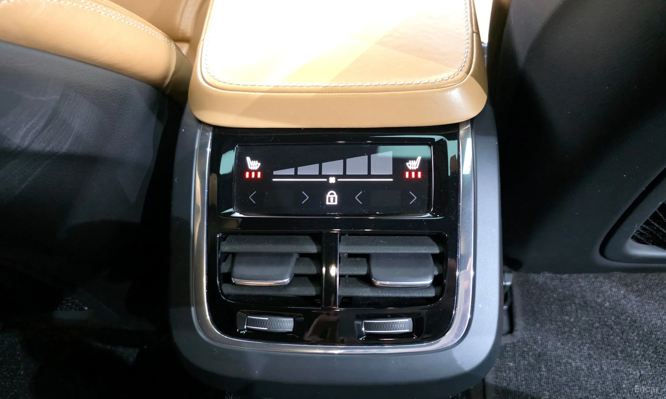 Volvo S90 превью 19