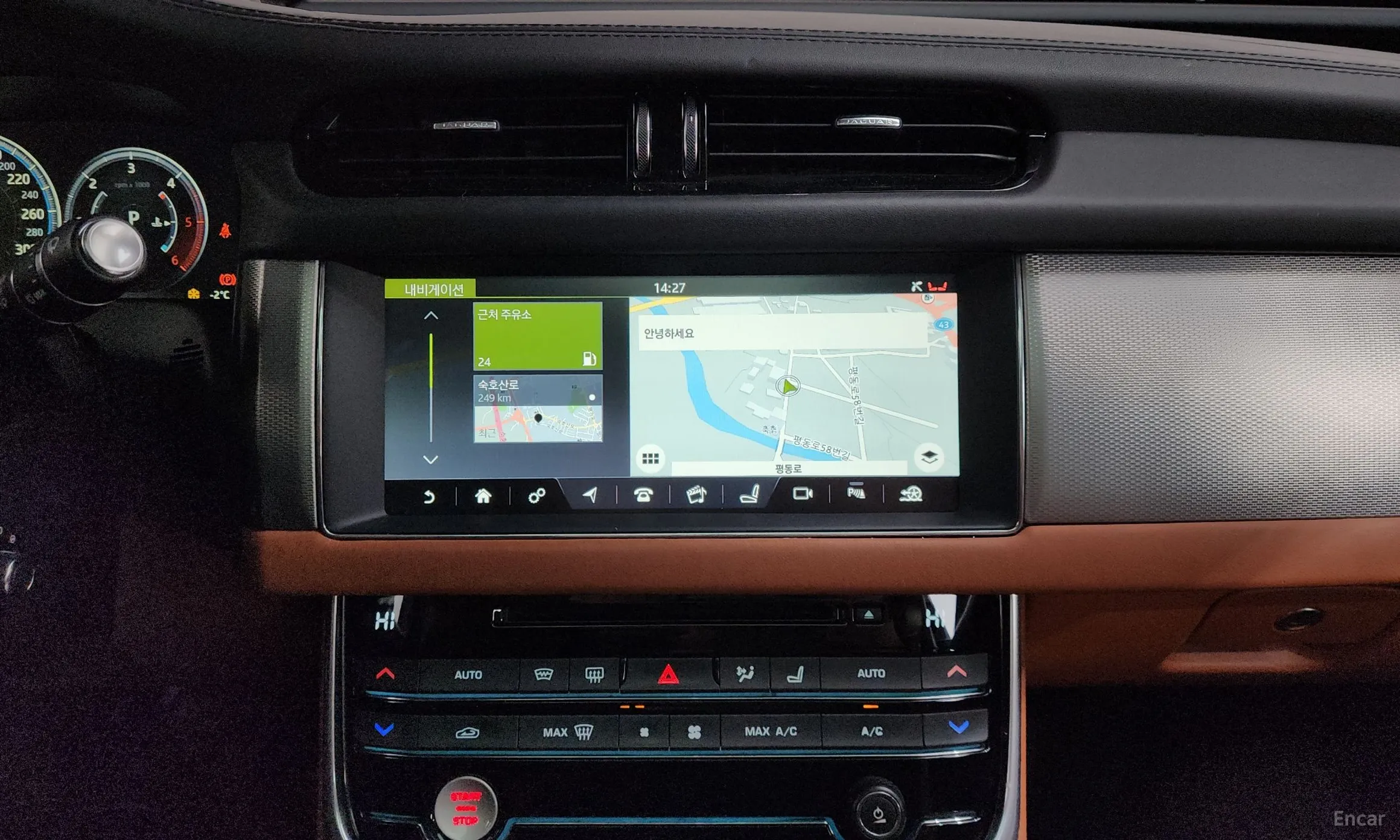 Jaguar XF (x260) превью 15
