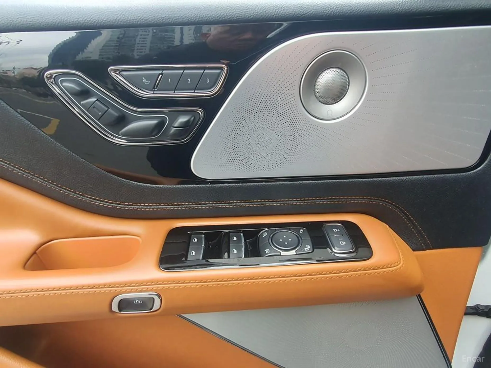Lincoln Aviator 2nd Generation превью 13