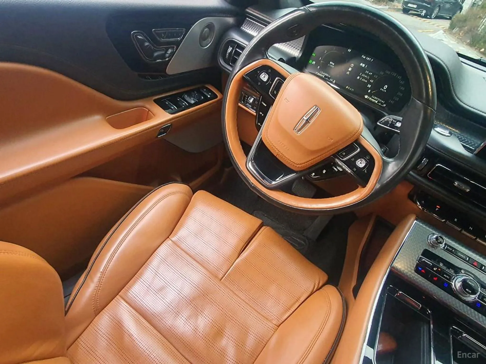 Lincoln Aviator 2nd Generation превью 17
