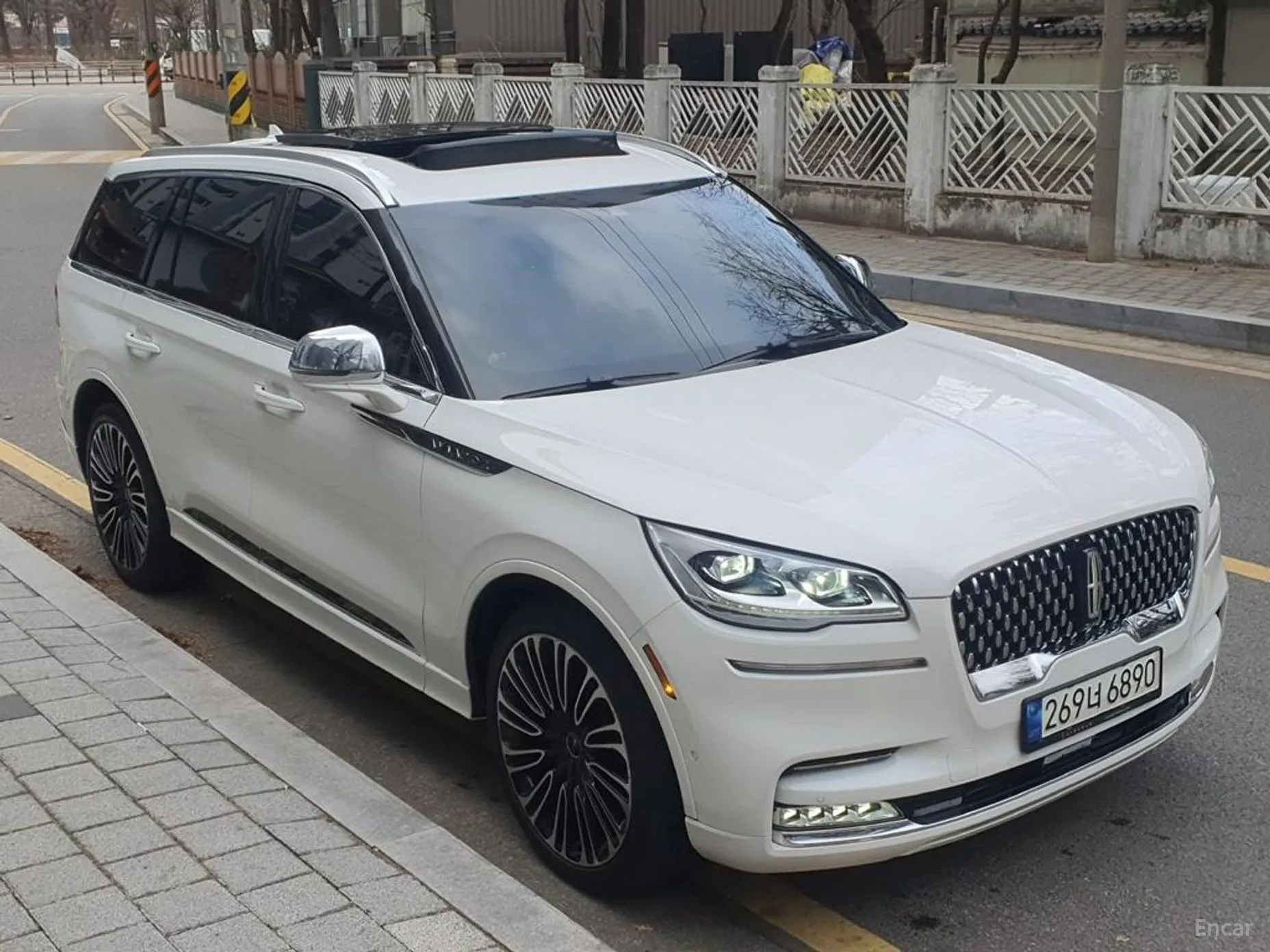 Lincoln Aviator 2nd Generation превью 6