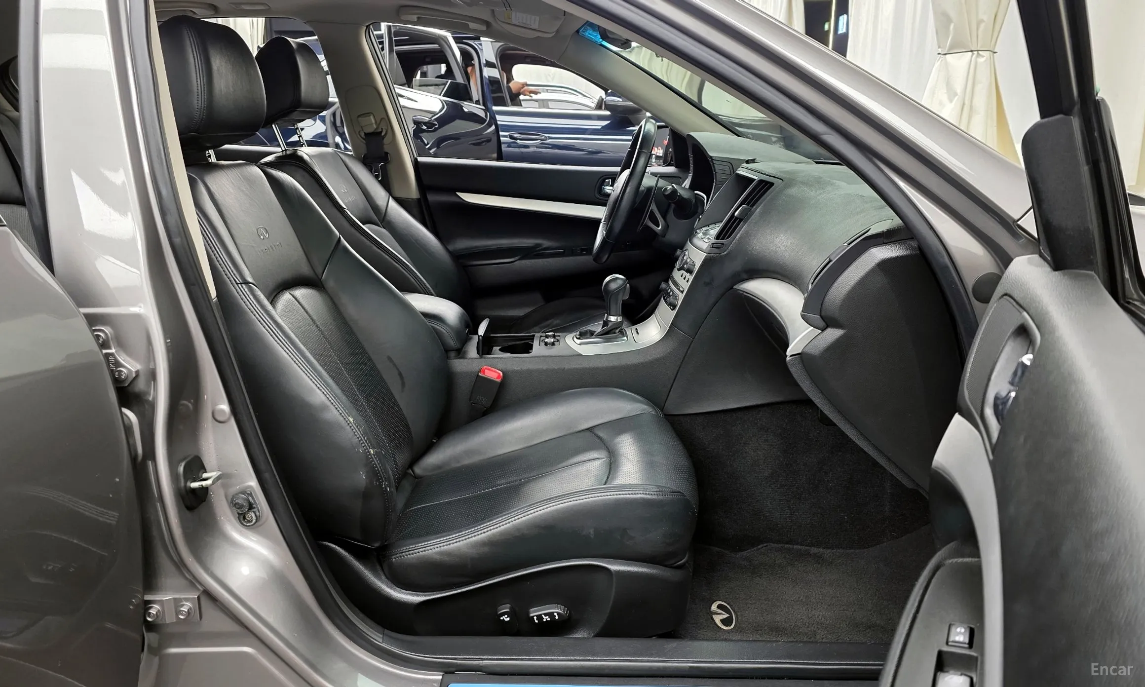 Infiniti G37 превью 11