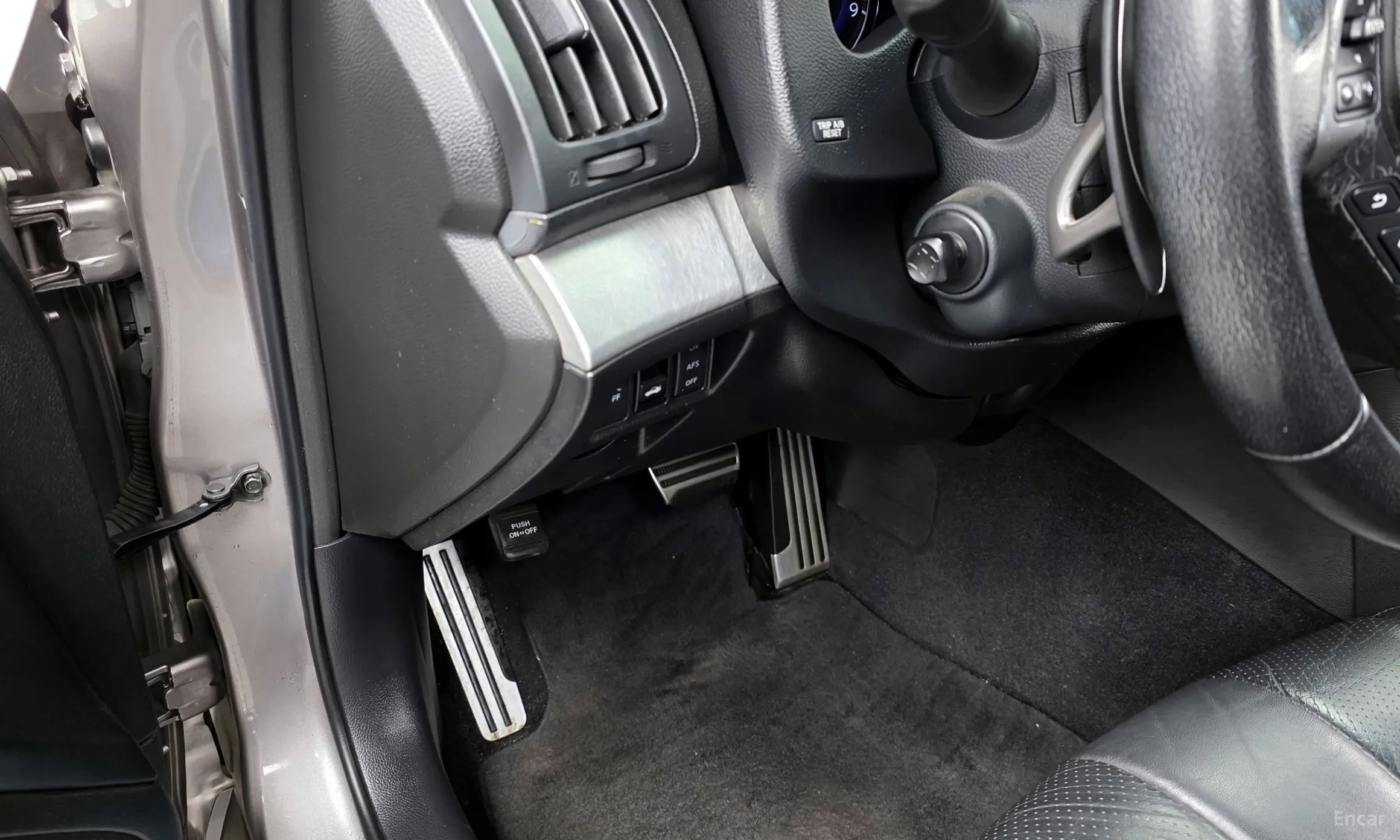 Infiniti G37 превью 17
