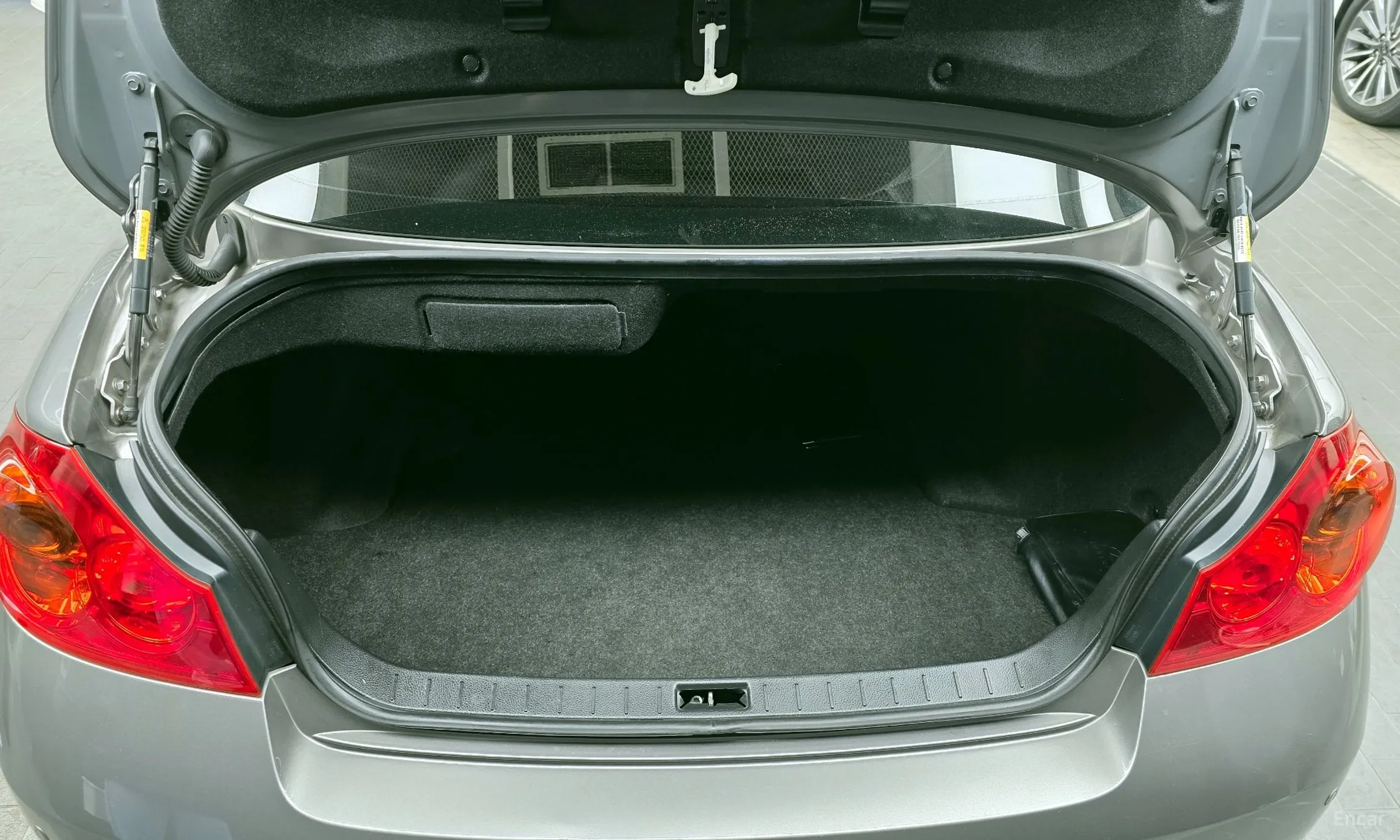 Infiniti G37 превью 20