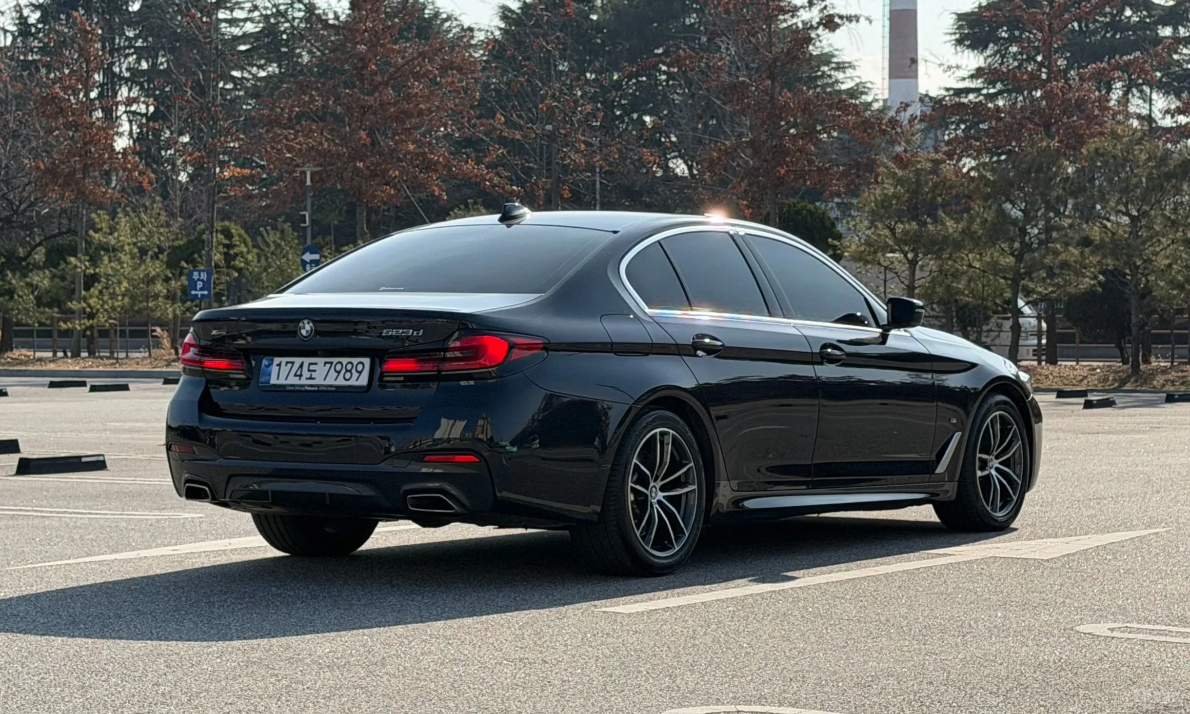 BMW 5 Series (G30) превью 2