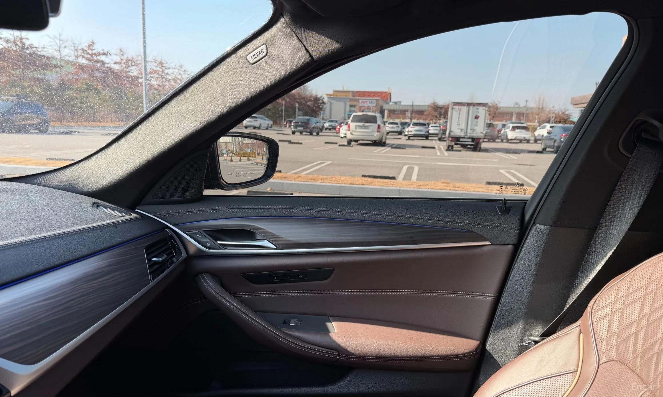 BMW 5 Series (G30) превью 20