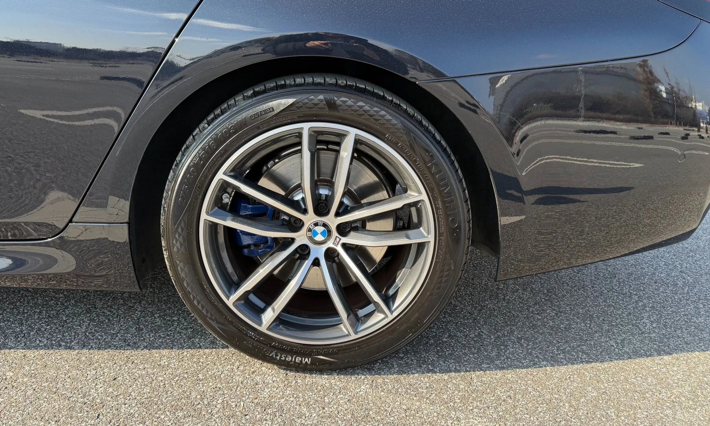 BMW 5 Series (G30) превью 5