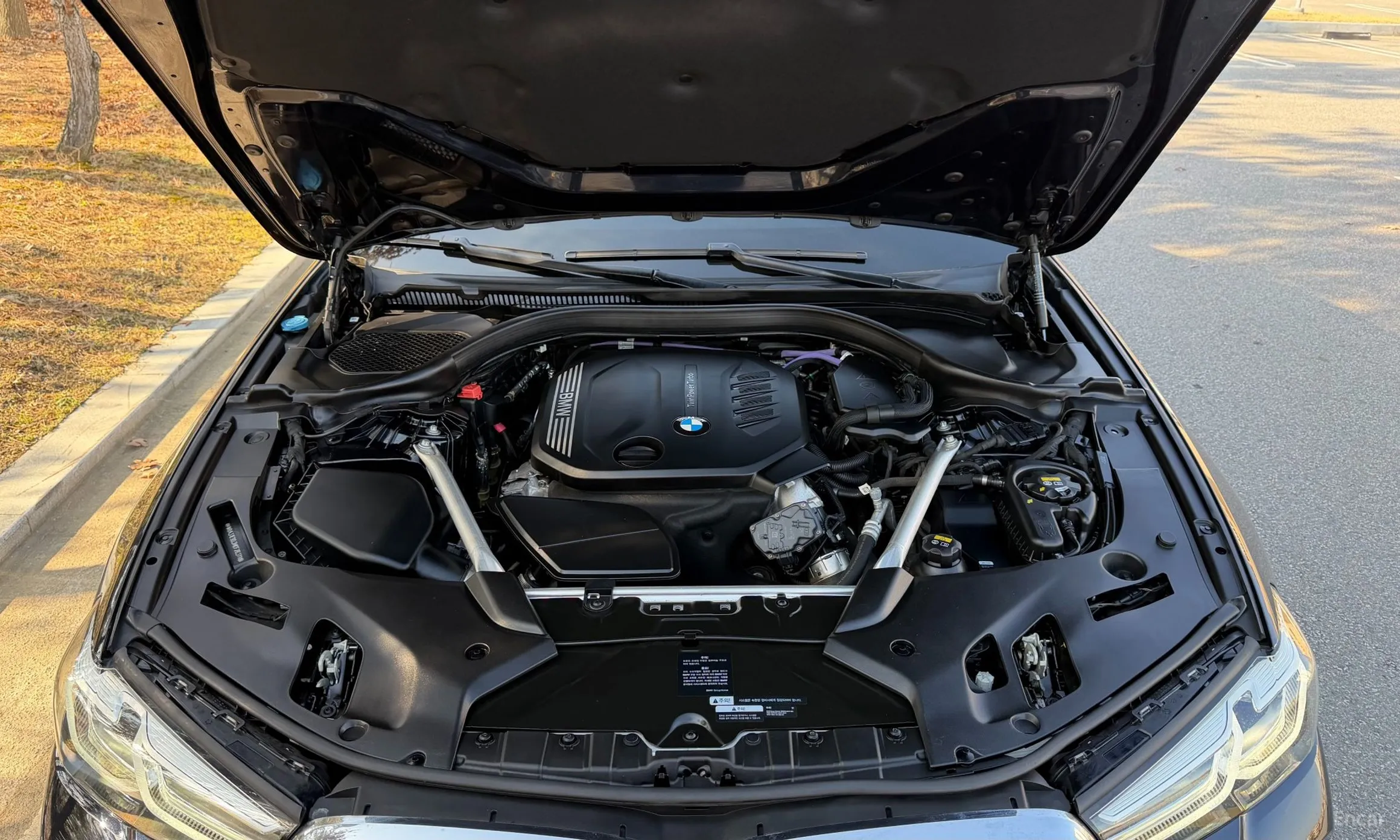 BMW 5 Series (G30) превью 6
